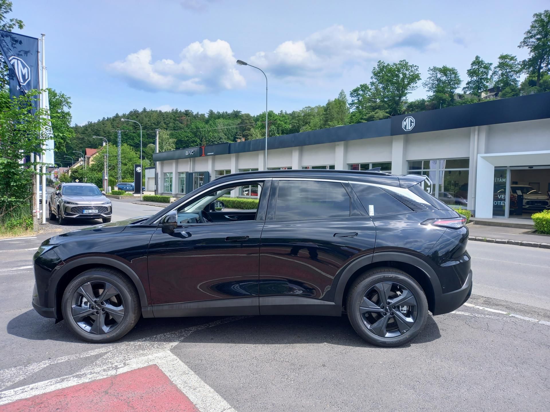 BAIC X55, ALL IN 1.5T 130kW 4×2 7DCT - fotka 4