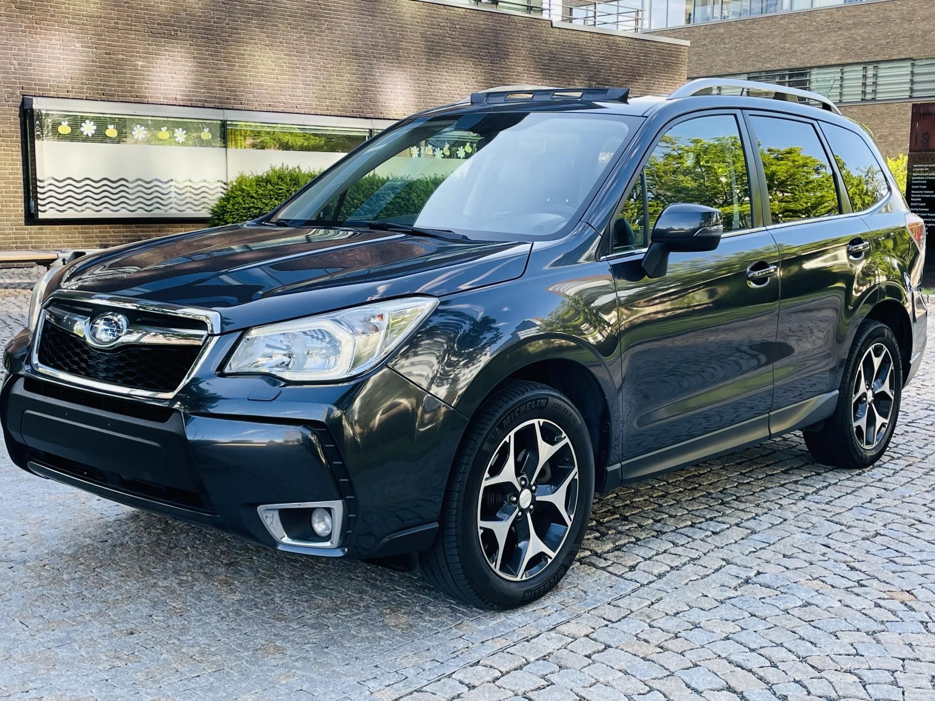 Subaru Forester, 2.0i 4x4 AUT 1MAJITEL SERVISKA - fotka 5