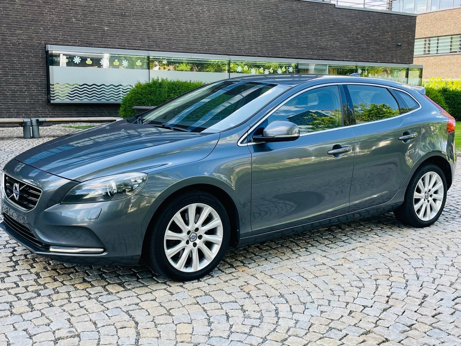 Volvo V40, 2.0D3 5VÁLEC MANUÁL SERVISKA - fotka 4