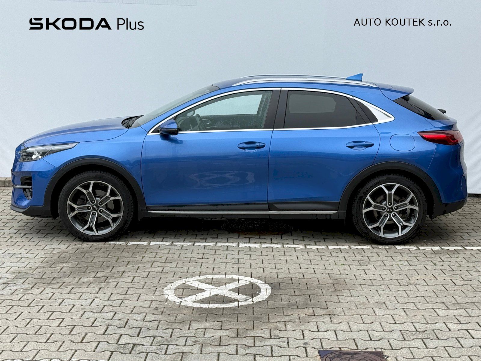 Kia XCee´d, 1.4T-GDi 103kW/140PS Exclusive - fotka 3