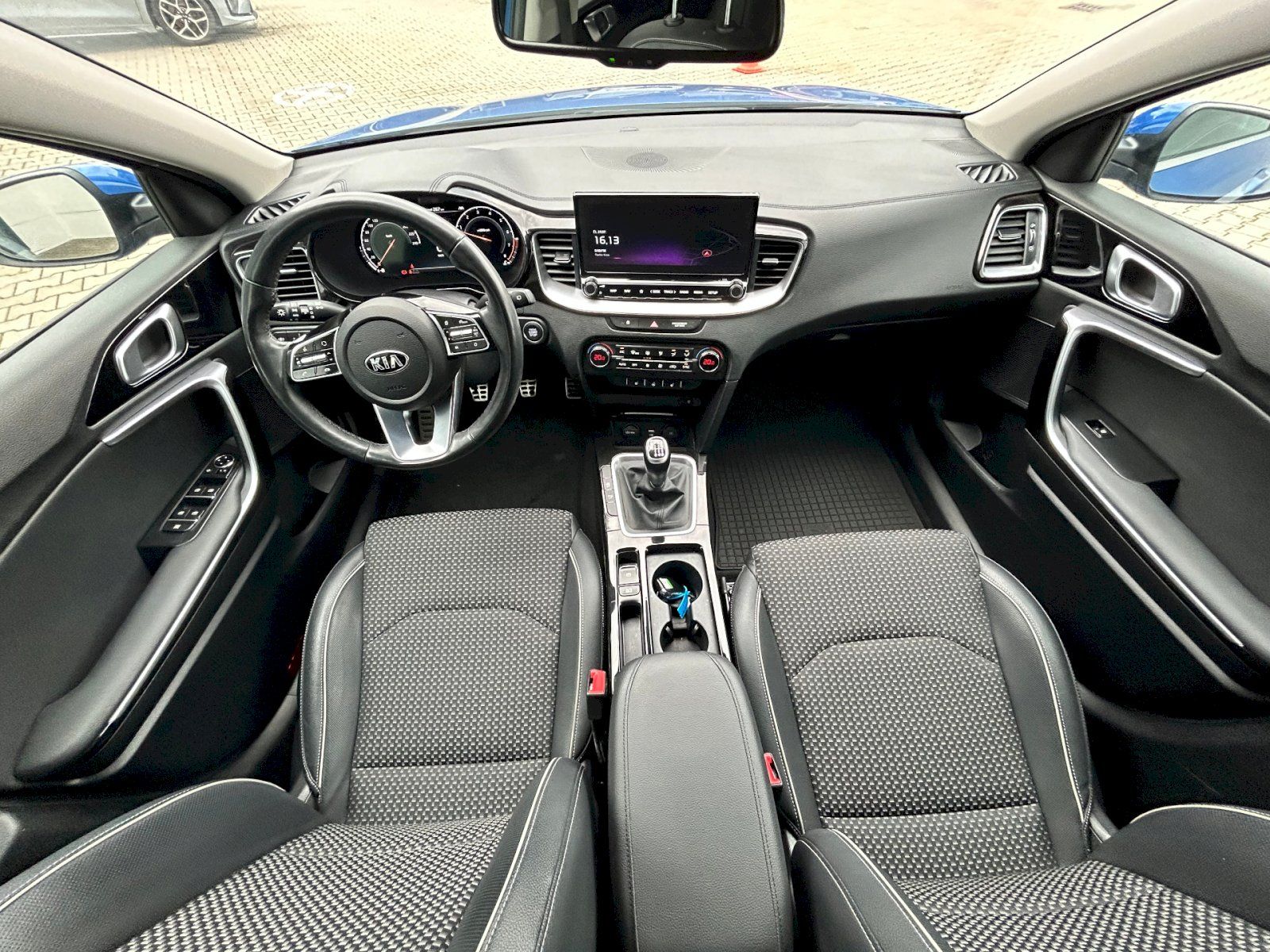 Kia XCee´d, 1.4T-GDi 103kW/140PS Exclusive - fotka 5