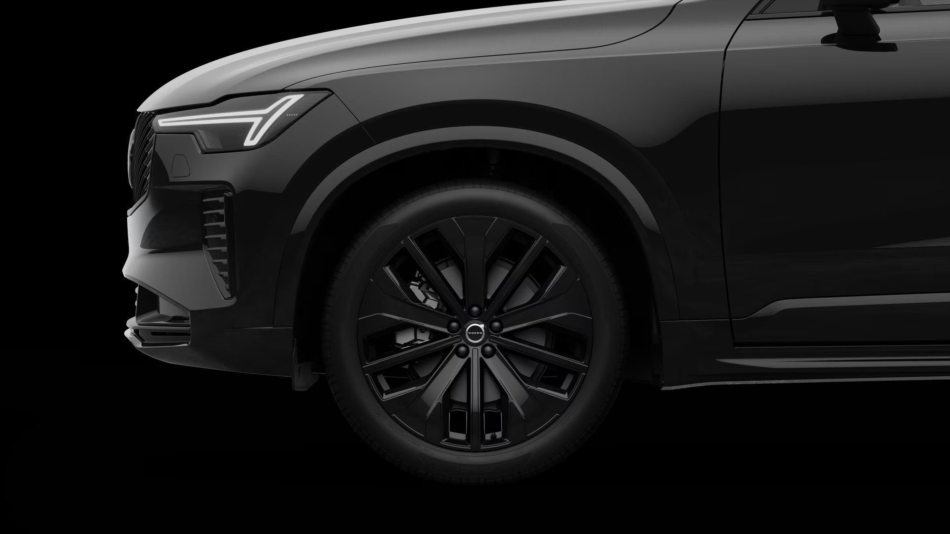 Volvo XC90, PLUS BLACK EDITION, B5 AWD, 18