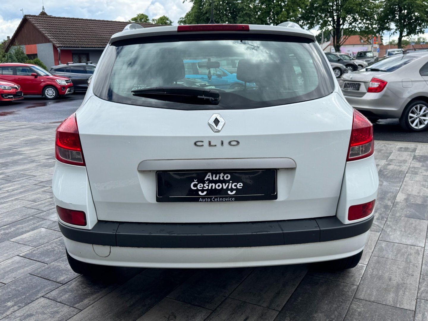 Renault Clio, 1,2 55 KW Klima - fotka 6