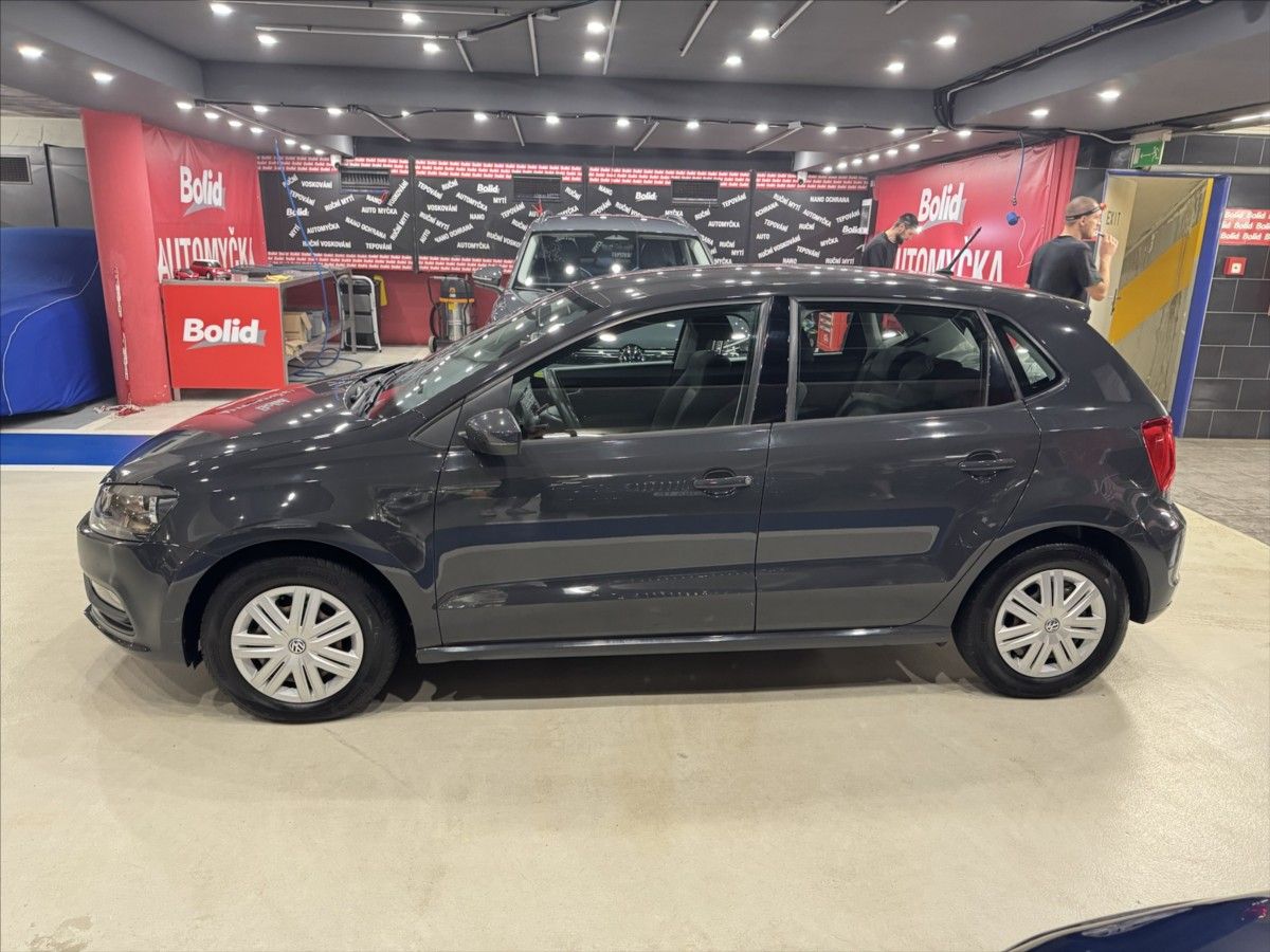 Volkswagen Polo, 1,0 Mpi  Edition - fotka 2
