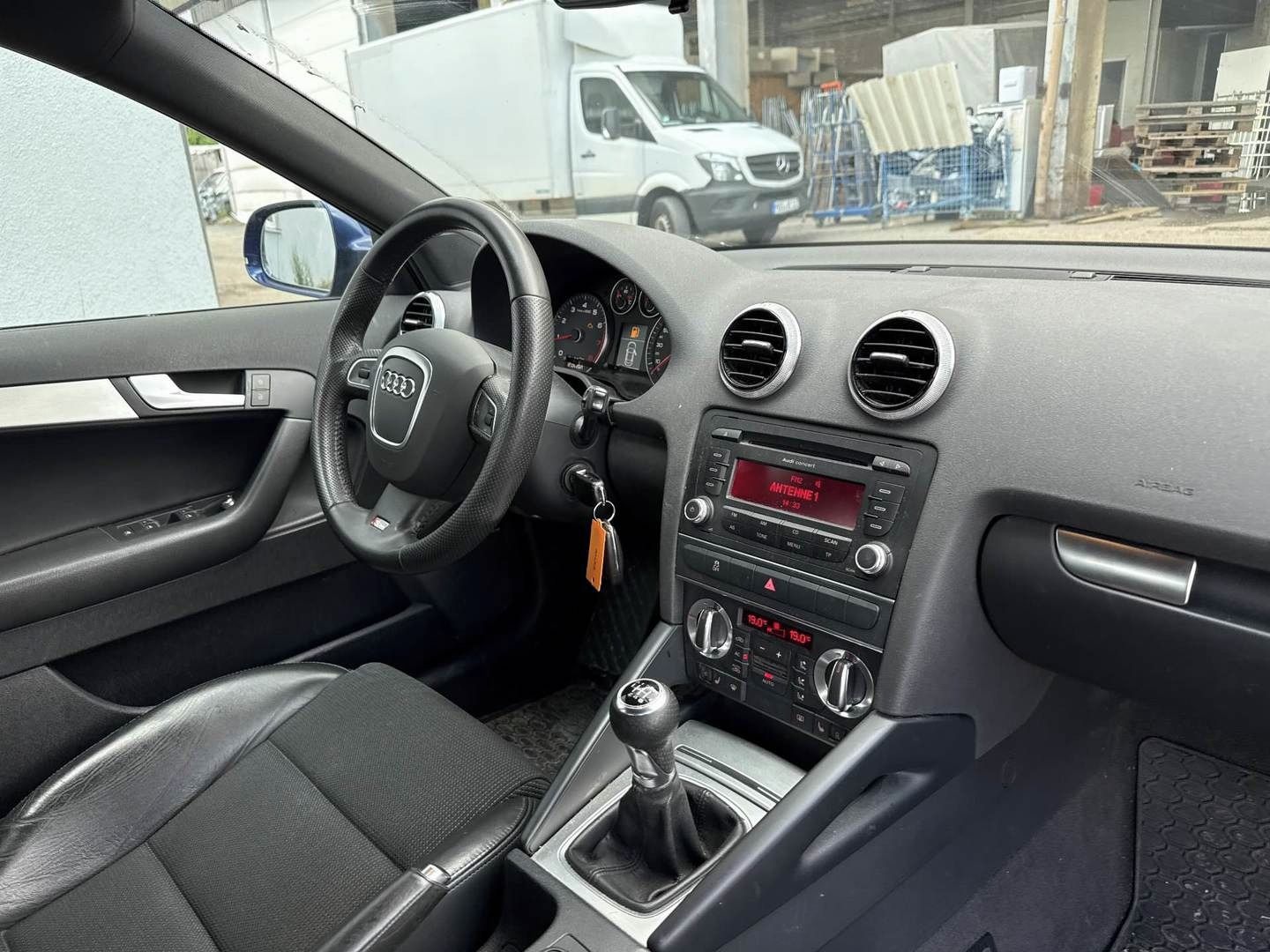 Audi A3, 2.0 TFsi 147KW 5.dv. 2x S-LINE - fotka 3