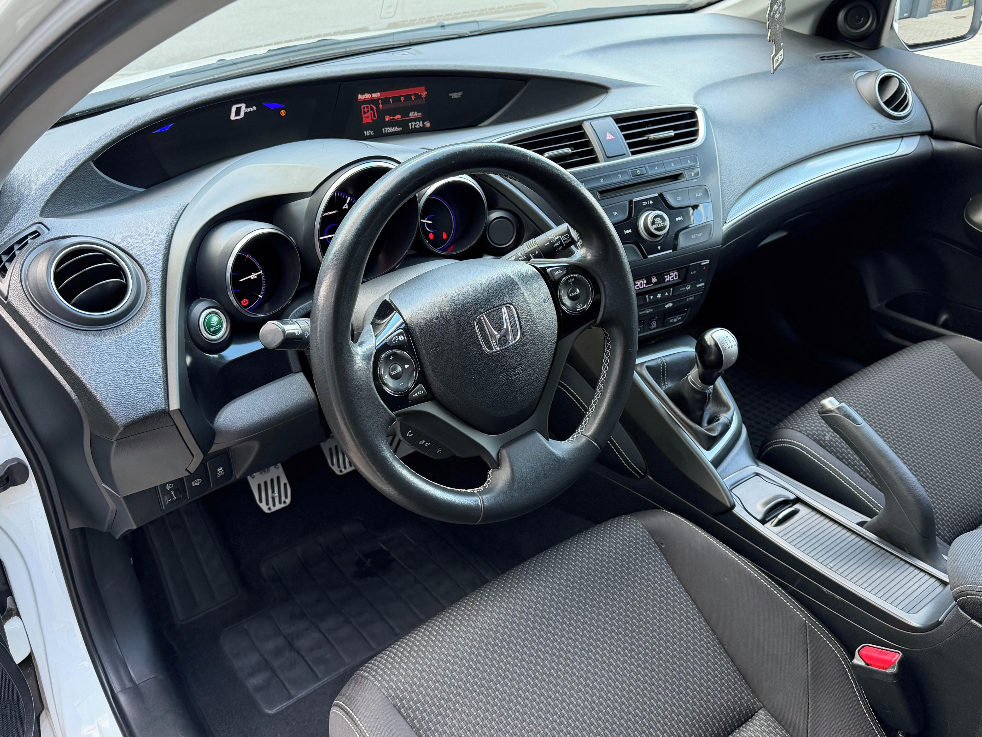 Honda Civic, 1.6 i-DTEC 88KW,Led,Kamera - fotka 6