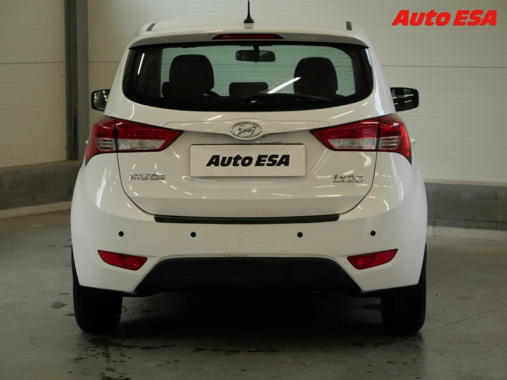 Hyundai ix20, 1.4i,ČR - fotka 5