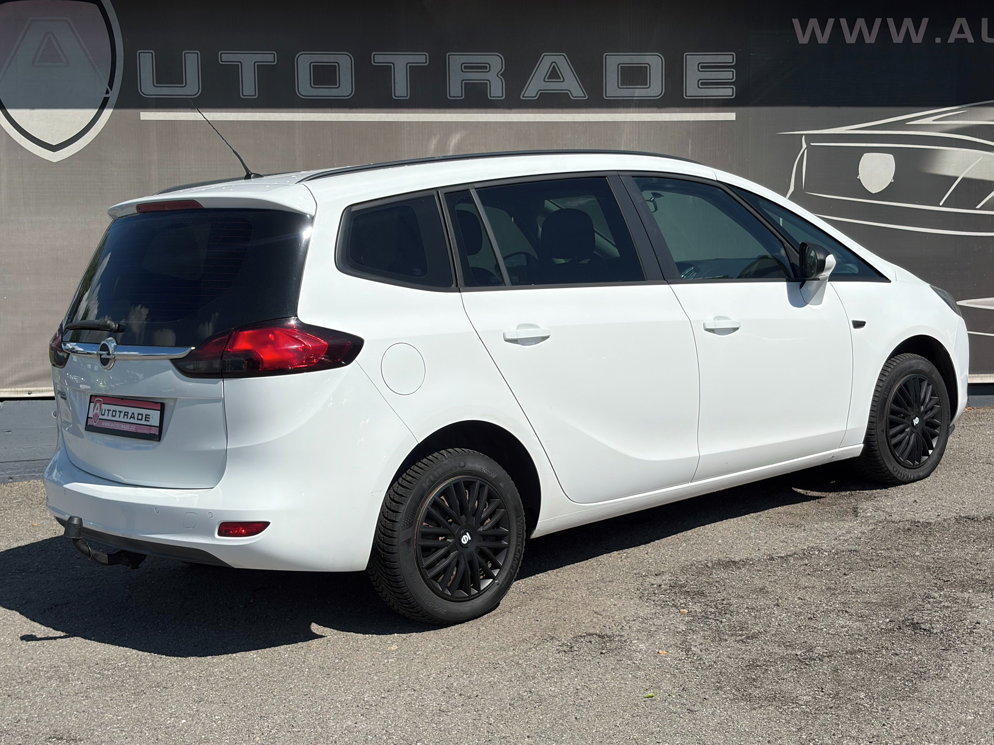 Opel Zafira, 2.0 CDTi, 7míst, Tažné, KLIMA - fotka 4