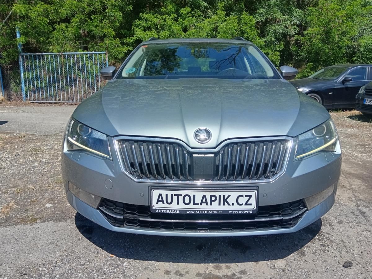 Škoda Superb, 2,0 TDi  Ambition - fotka 2
