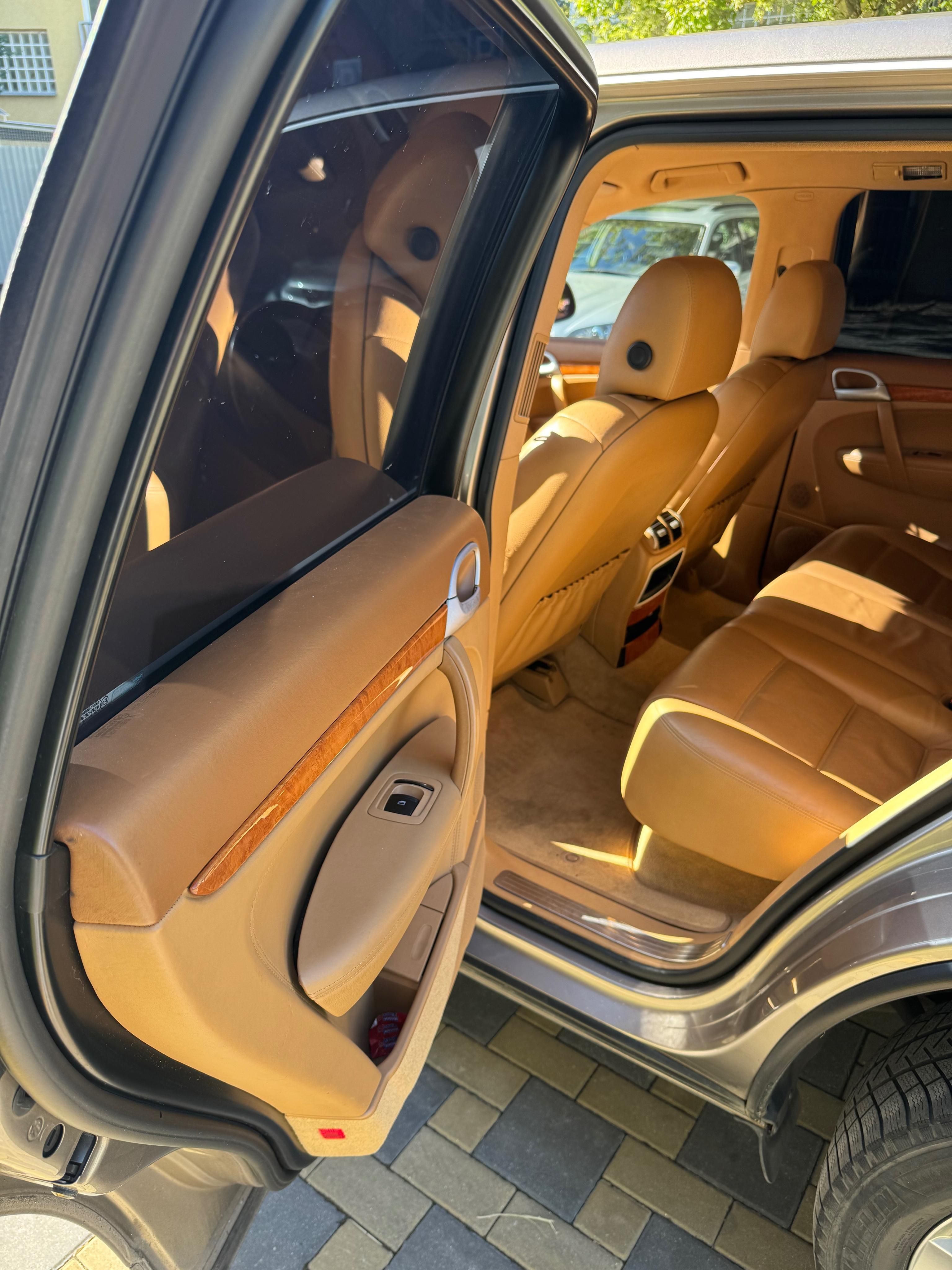 Porsche Cayenne, Porsche Cayenne S 4.5 V8 - fotka 6