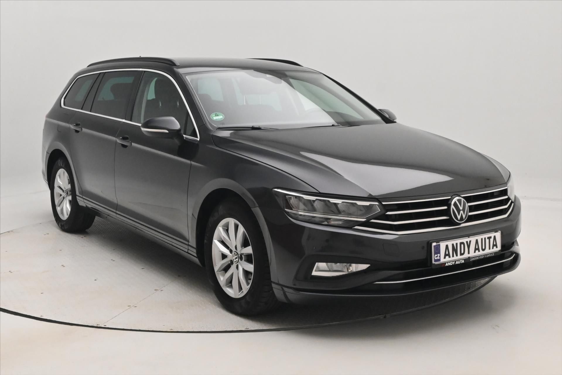 Volkswagen Passat, 2,0 TDI 110kW DSG Business Zár - fotka 3