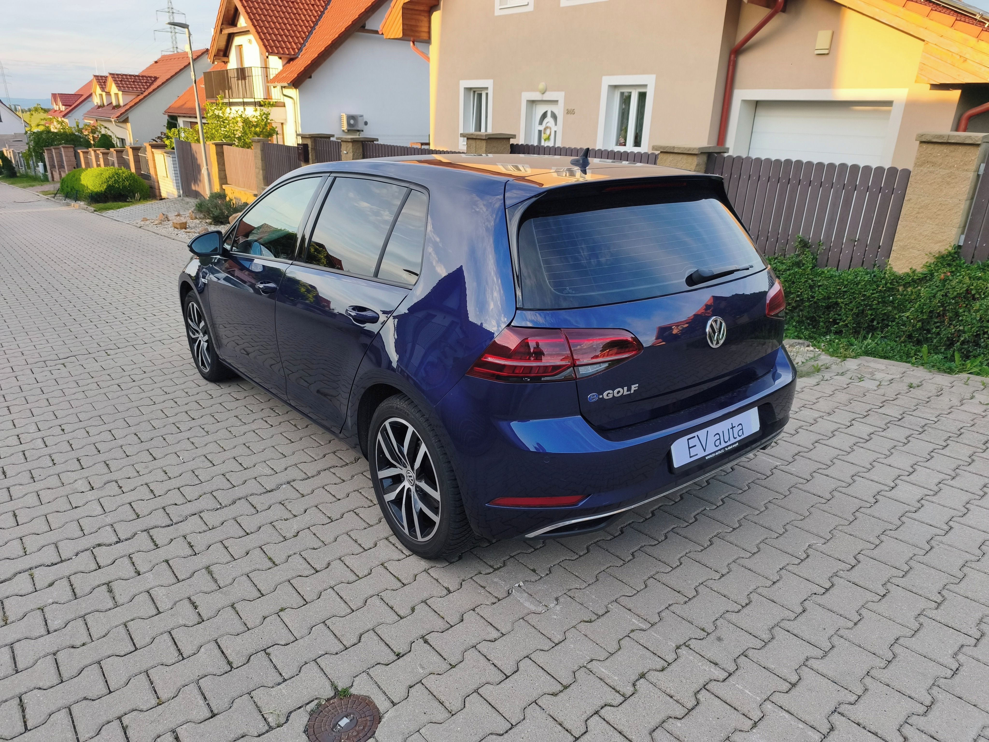 Volkswagen e-Golf, TČ*DigiKokp*Keyles*vyhřev*Kam - fotka 3