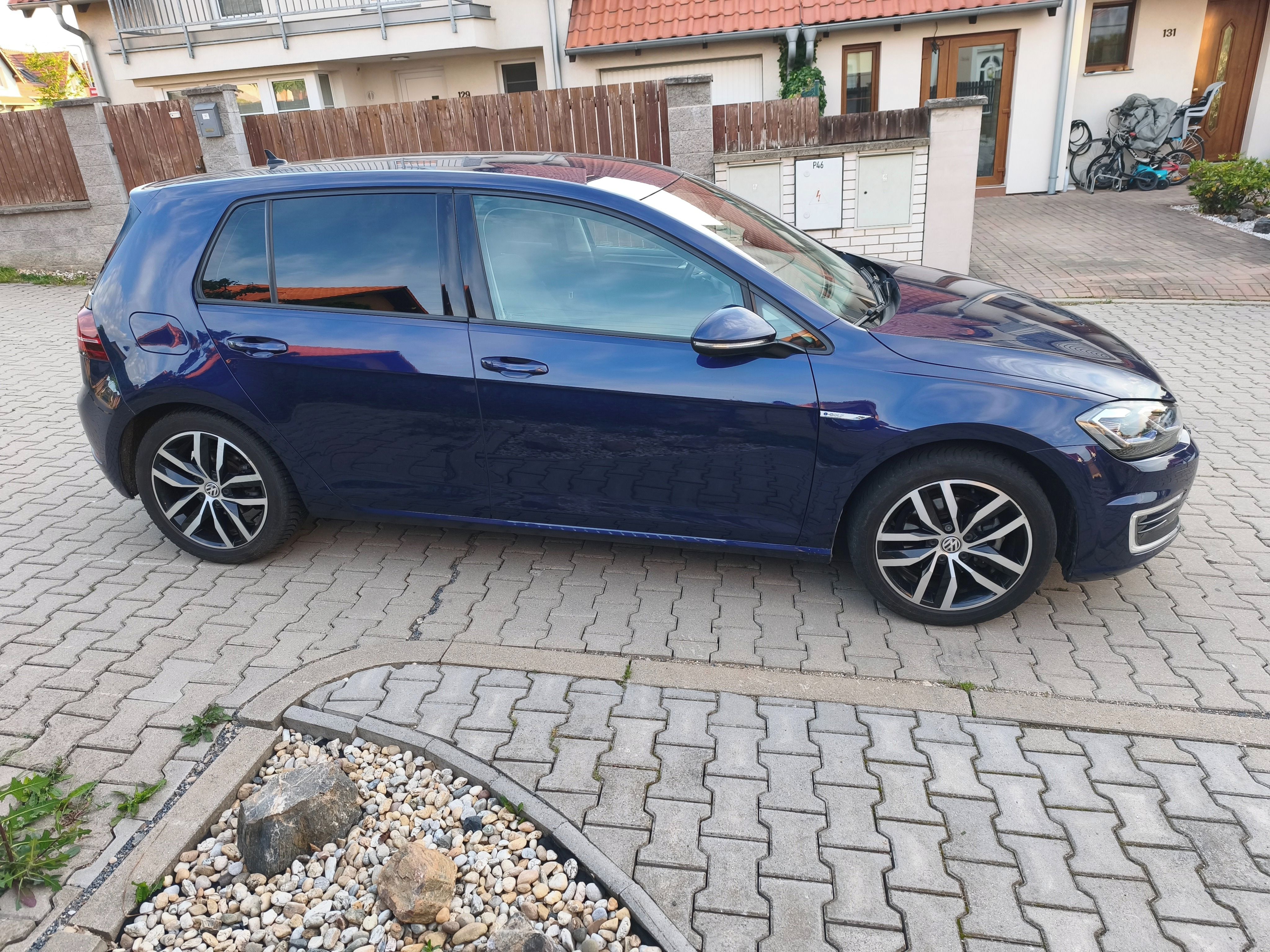 Volkswagen e-Golf, TČ*DigiKokp*Keyles*vyhřev*Kam - fotka 6