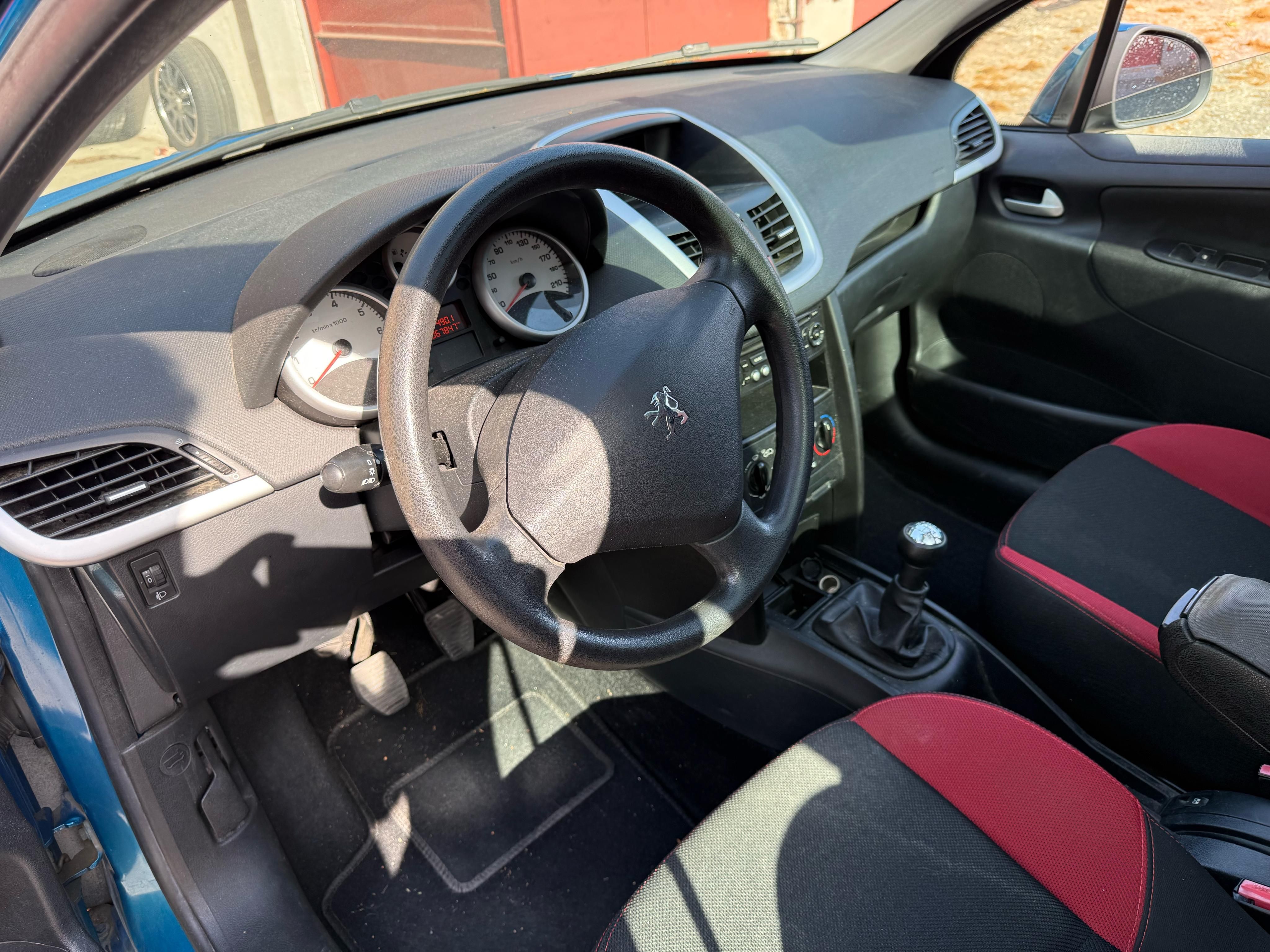 Peugeot 207, Prodám Peugeot 207SW 1,4VTi - fotka 4