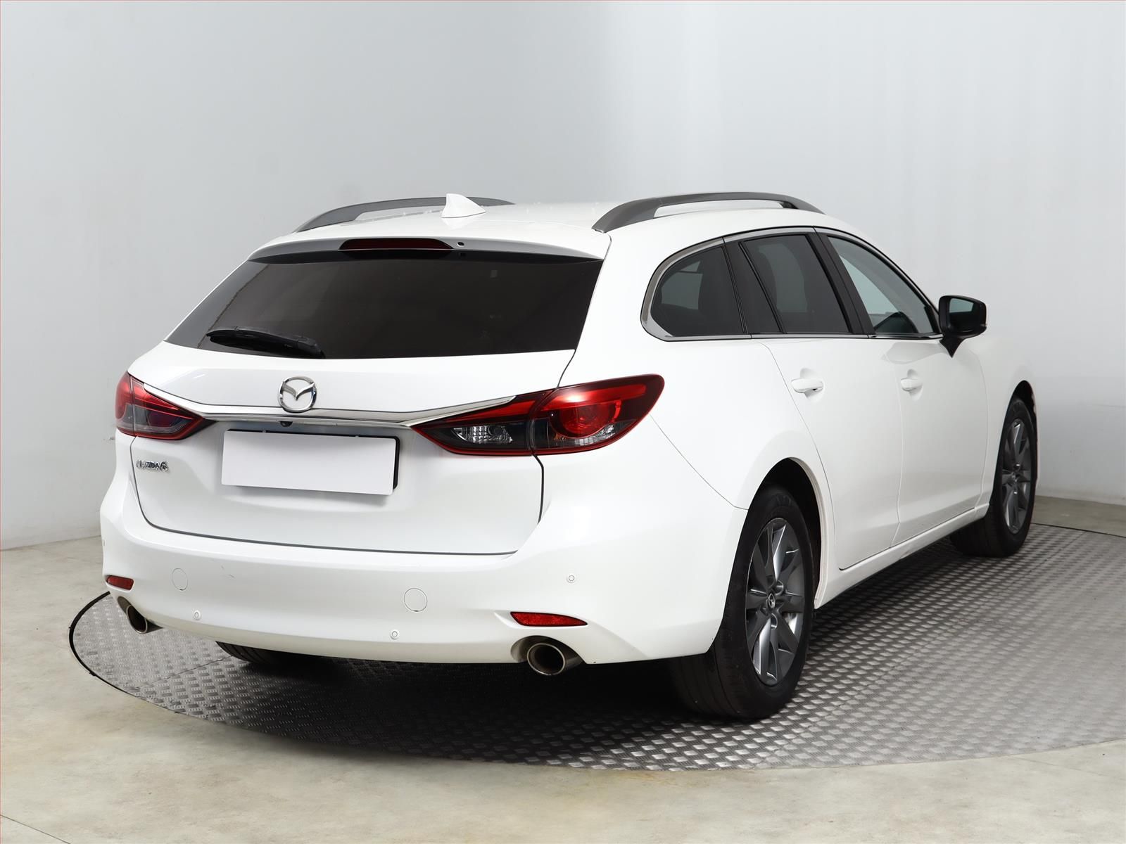 Mazda 6, 2.0 Skyactiv-G, Automat, Navi - fotka 5