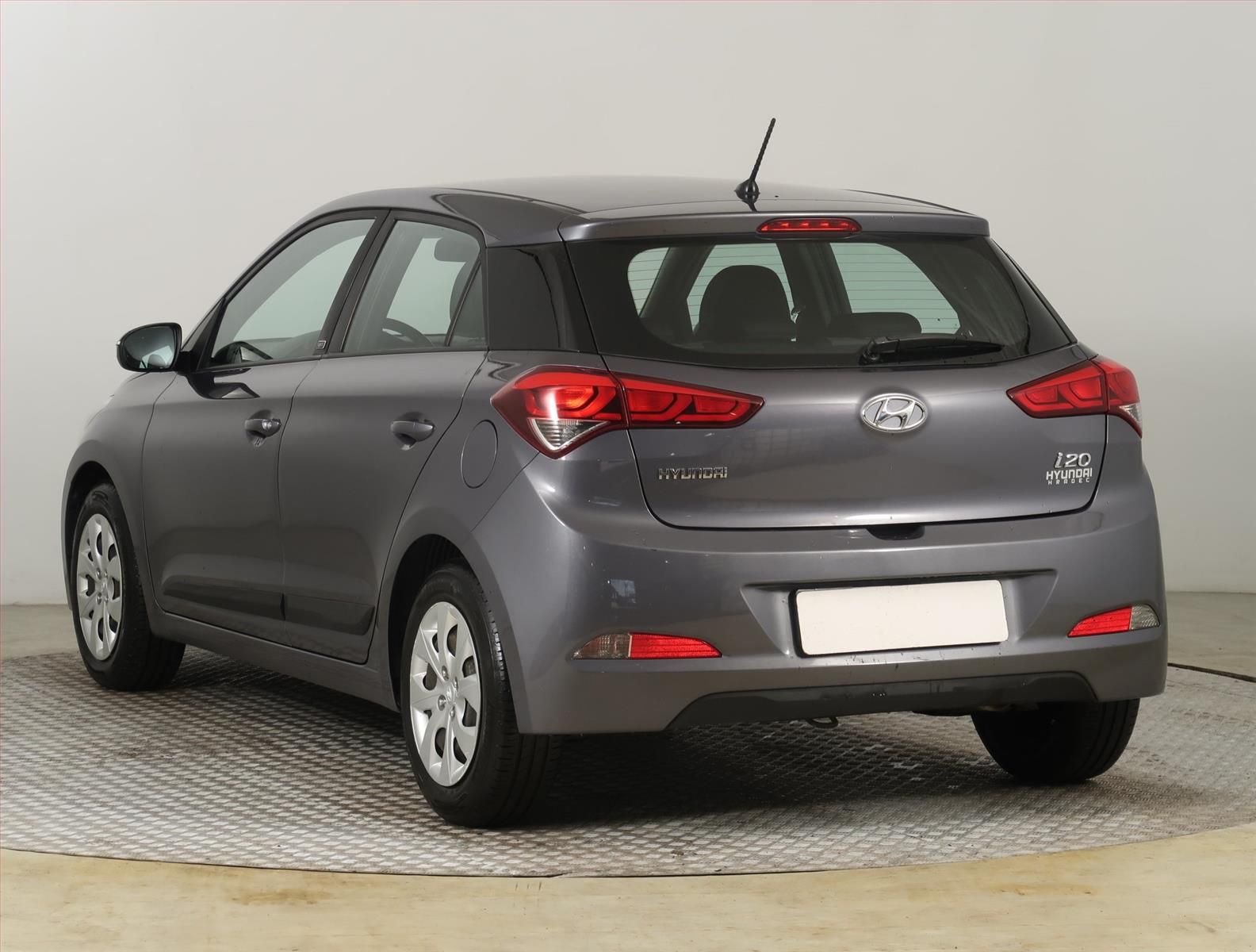 Hyundai i20, 1.2, Serv.kniha, Klima - fotka 4