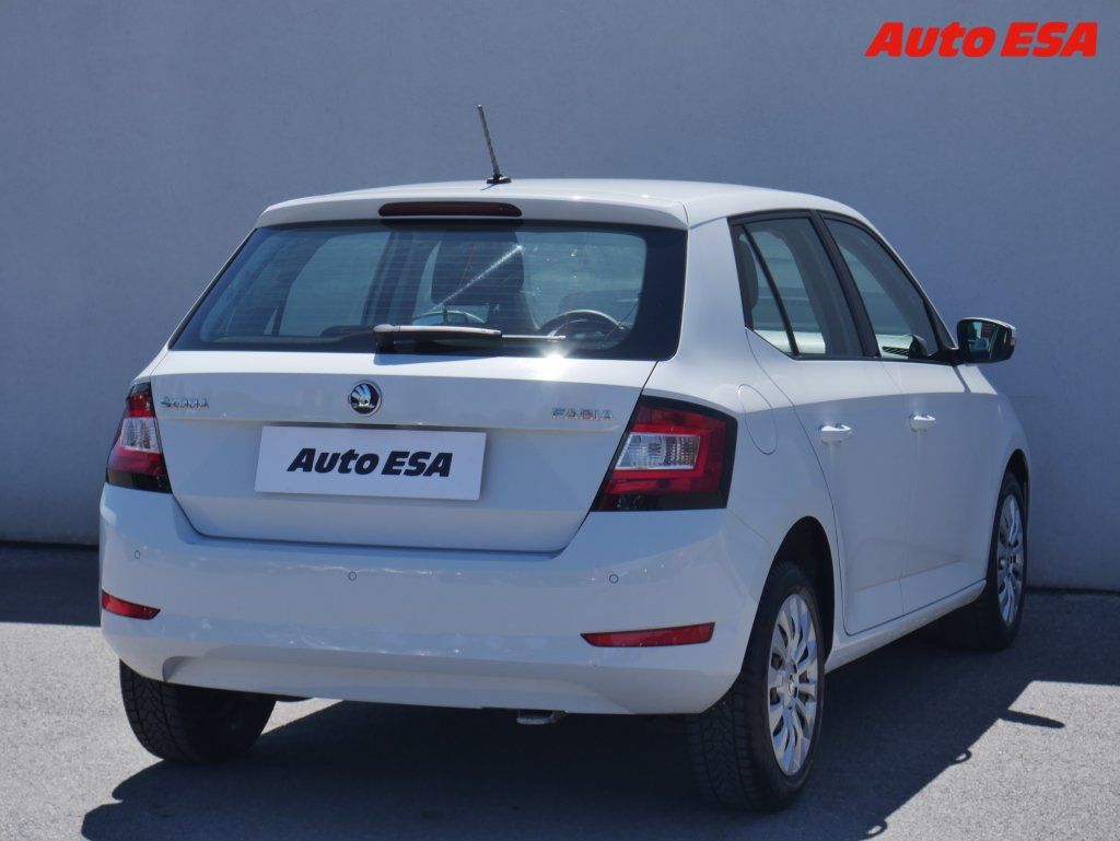 Škoda Fabia, 1.0i - fotka 4