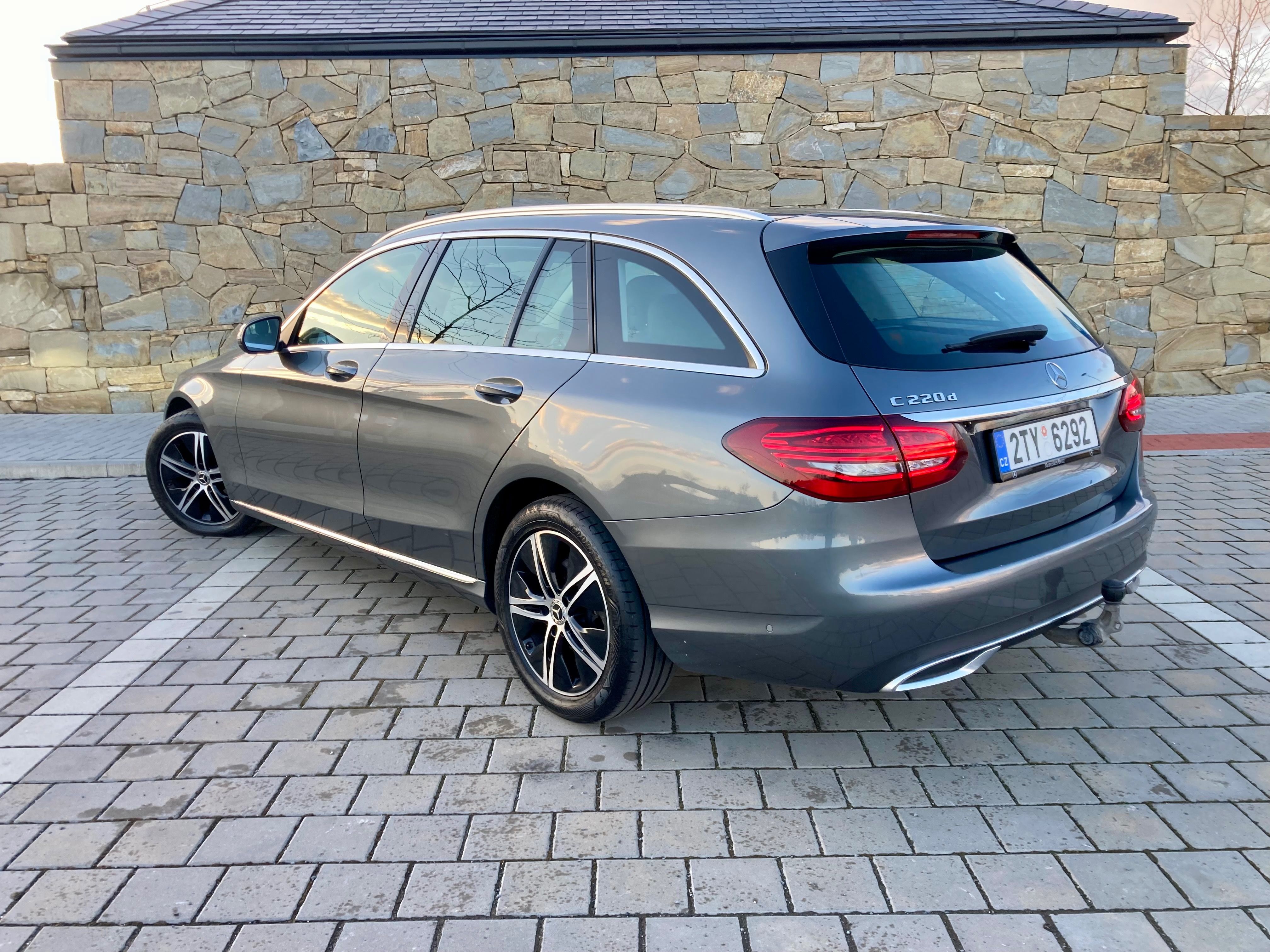 Mercedes-Benz Třídy C, C220d, 143Kw, Burmester, DPH - fotka 4