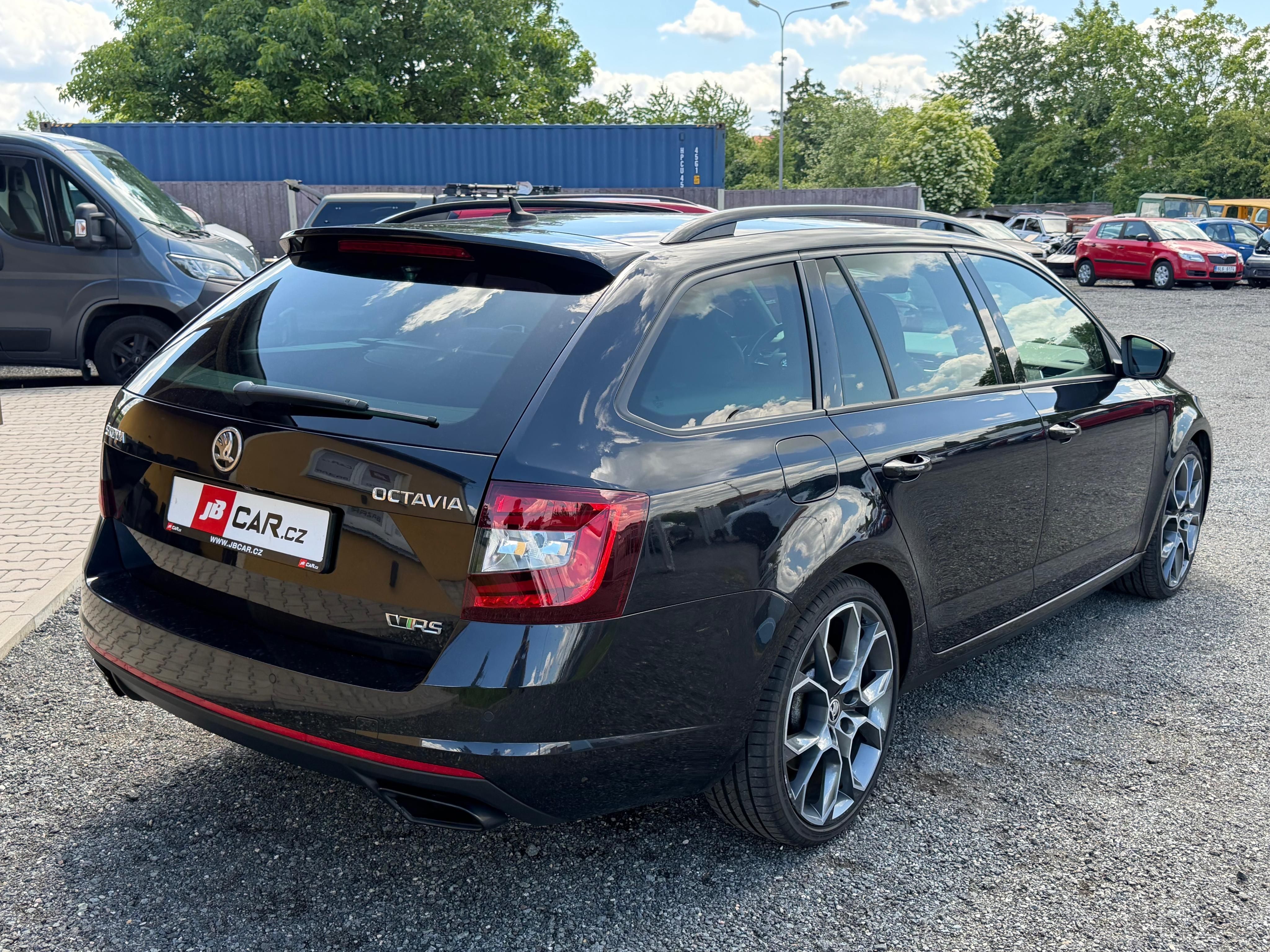 Škoda Octavia, RS 245 2.0 TSI 180KW - fotka 2