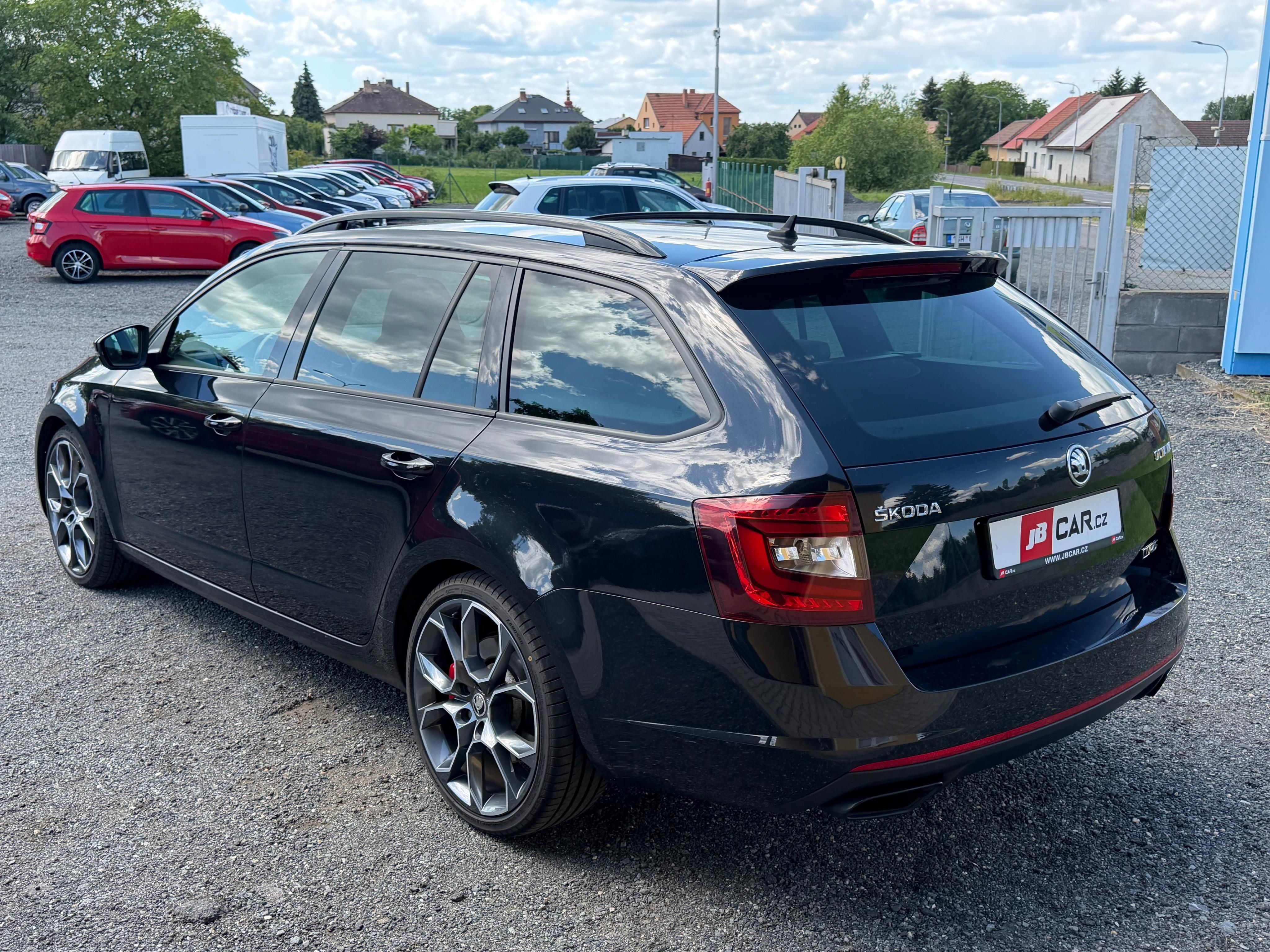 Škoda Octavia, RS 245 2.0 TSI 180KW - fotka 4