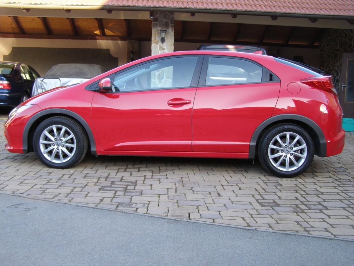 Honda Civic, 1,4   VTEC 1MAJITEL po STK - fotka 2