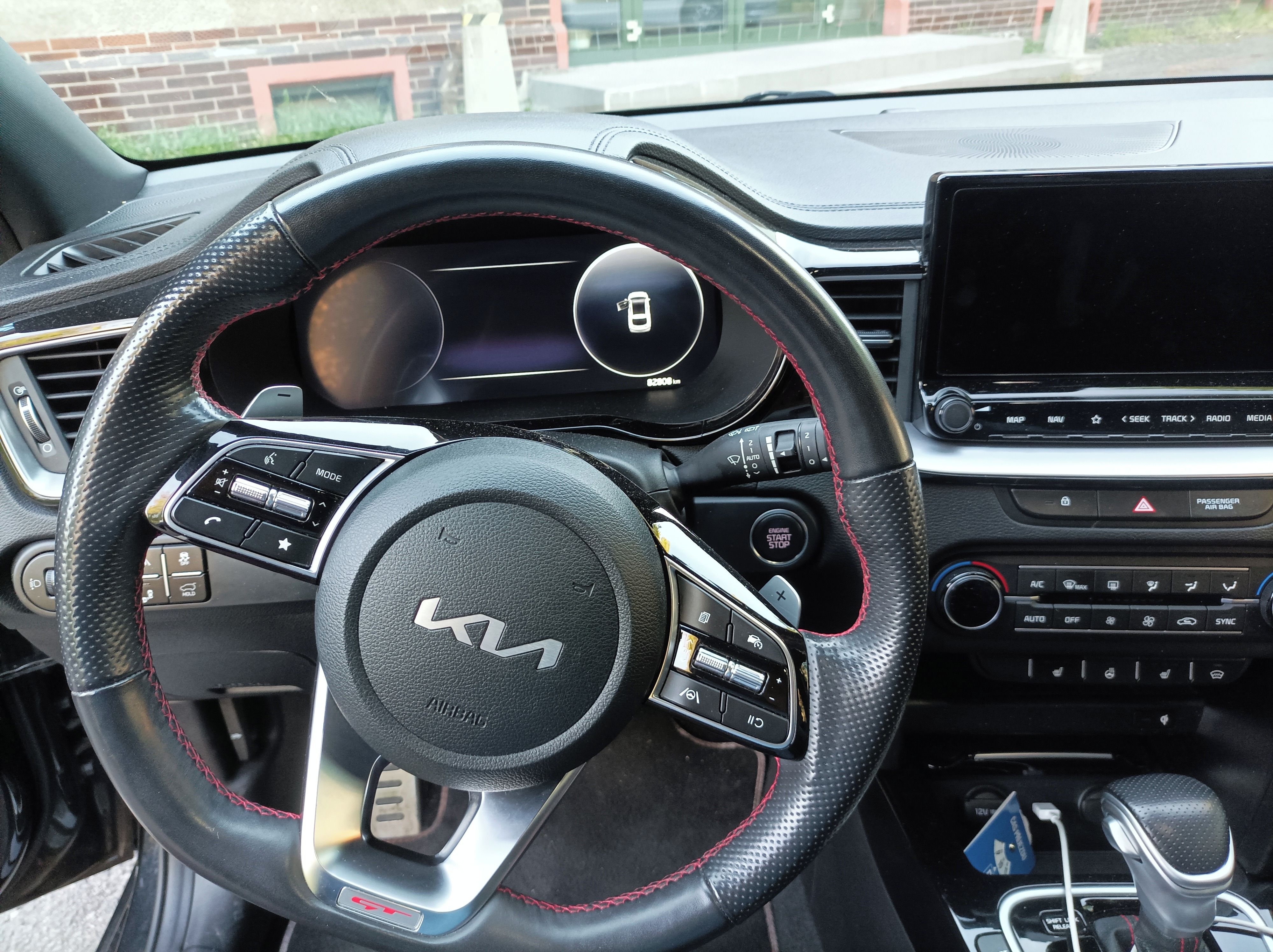 Kia ProCeed, Kia Pro Ceed GT - fotka 4