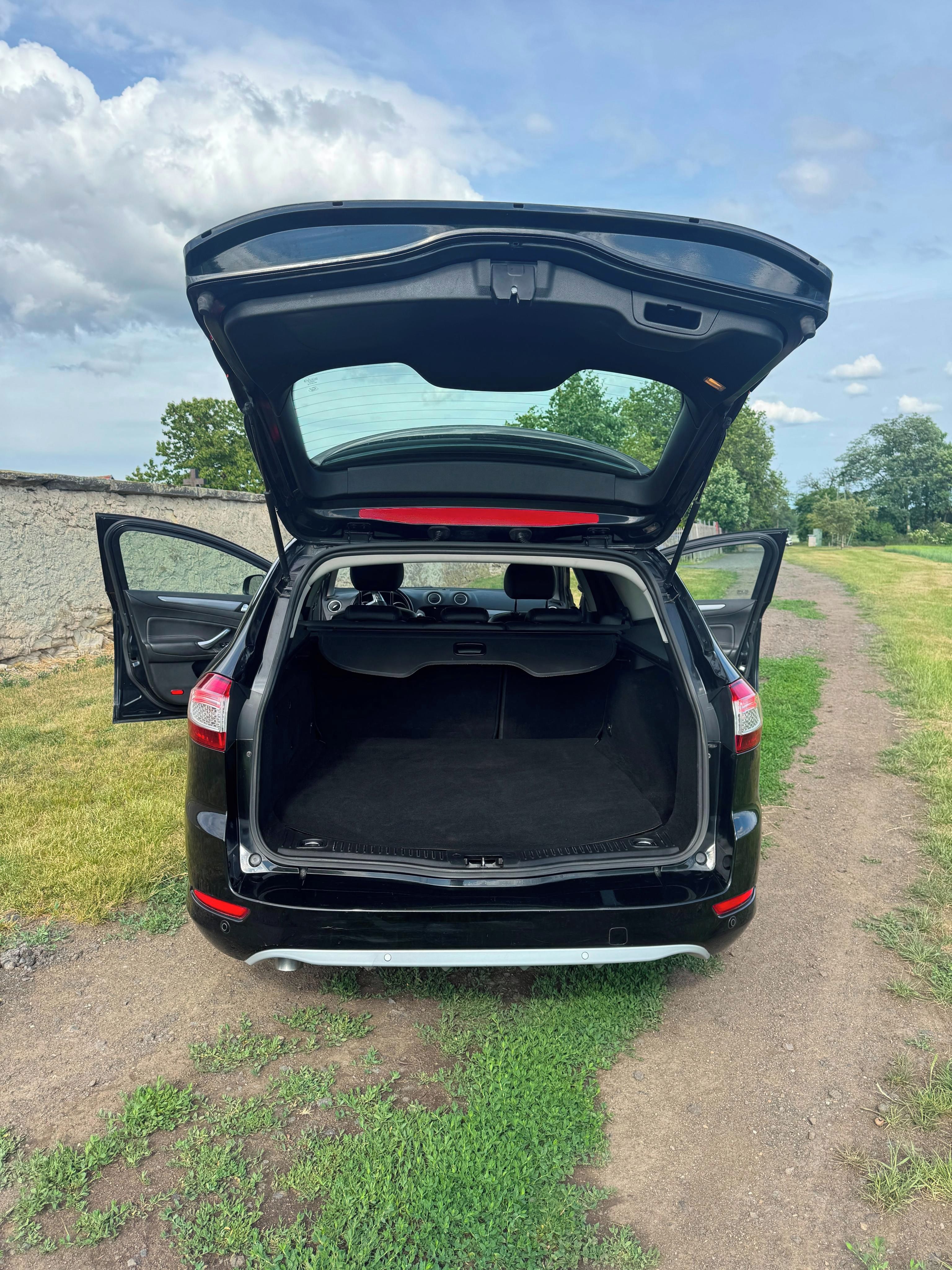 Ford Mondeo, 2.0 TDI, 103 kW, manuál - fotka 5
