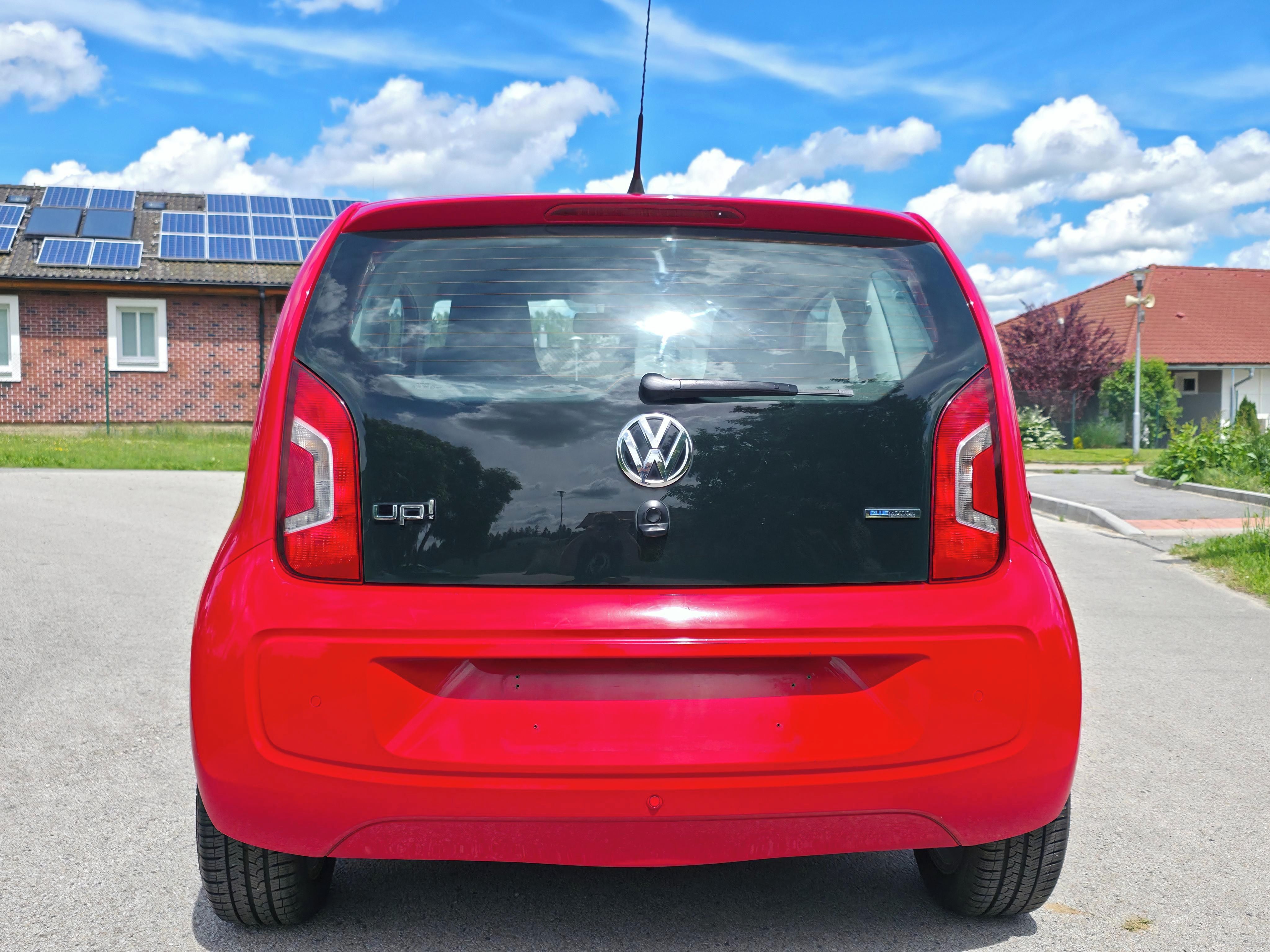 Volkswagen Up!, High 1.0MPI/55kW-Senzory,Celor - fotka 5