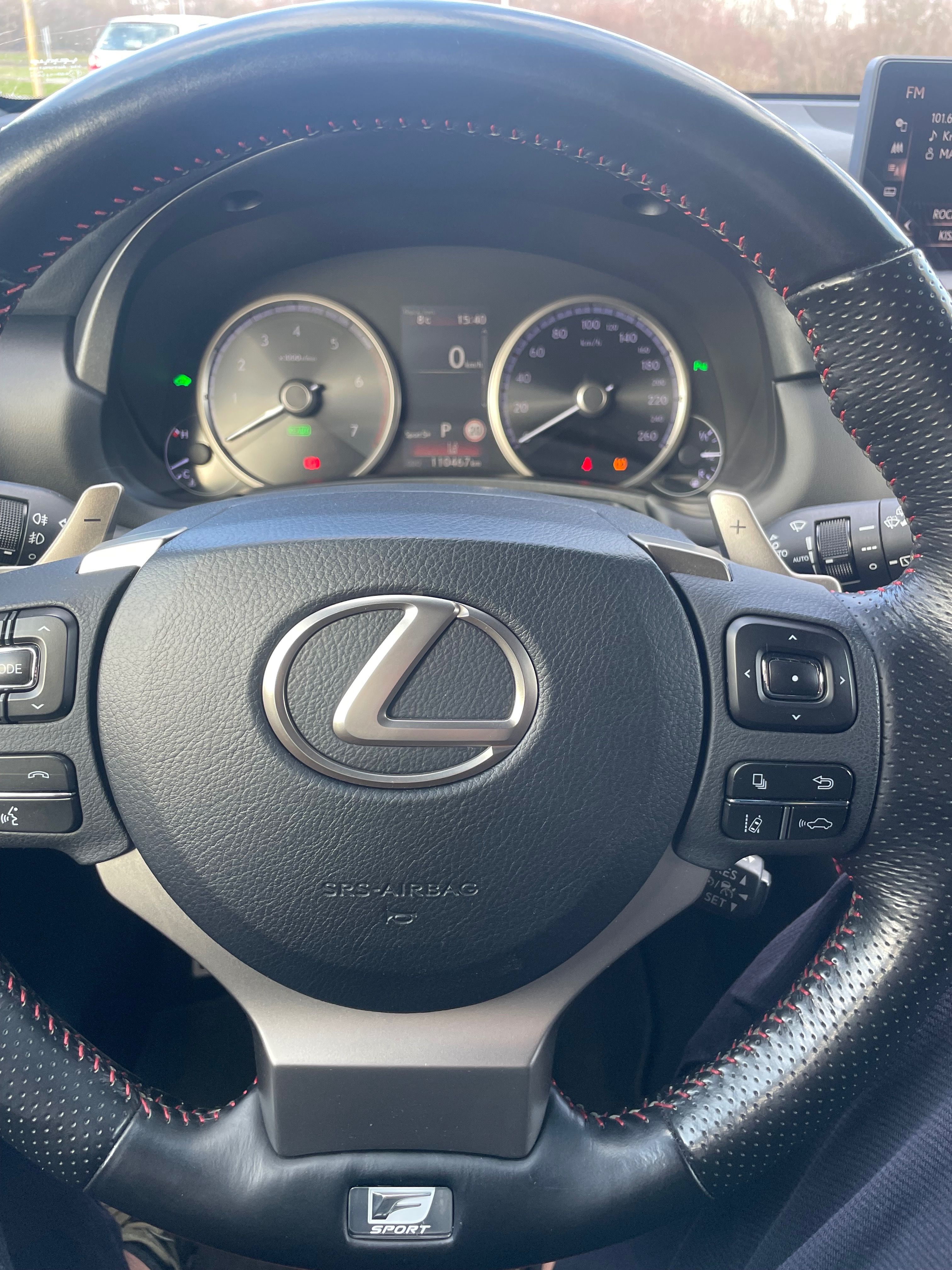 Lexus NX 300h, Lexus NX300h F-Sport - fotka 5