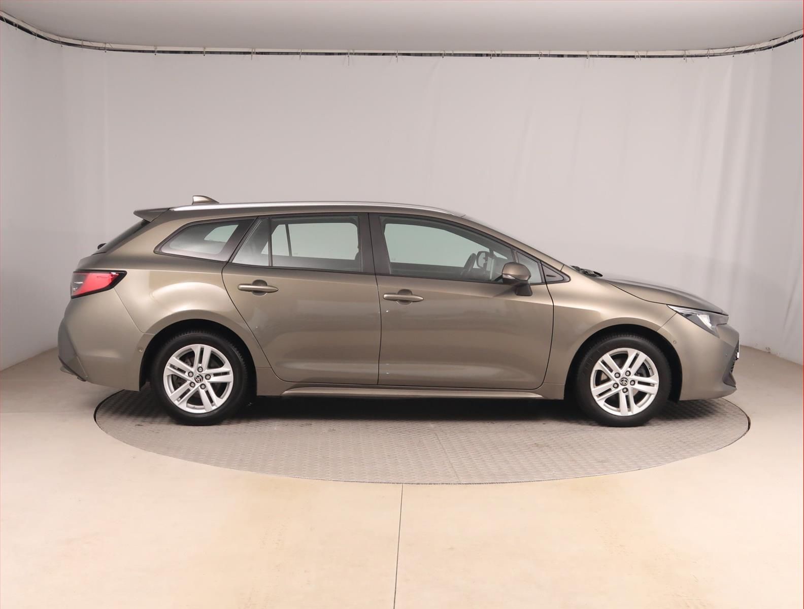 Toyota Corolla, 1.8 Hybrid, Automat, Kůže - fotka 6