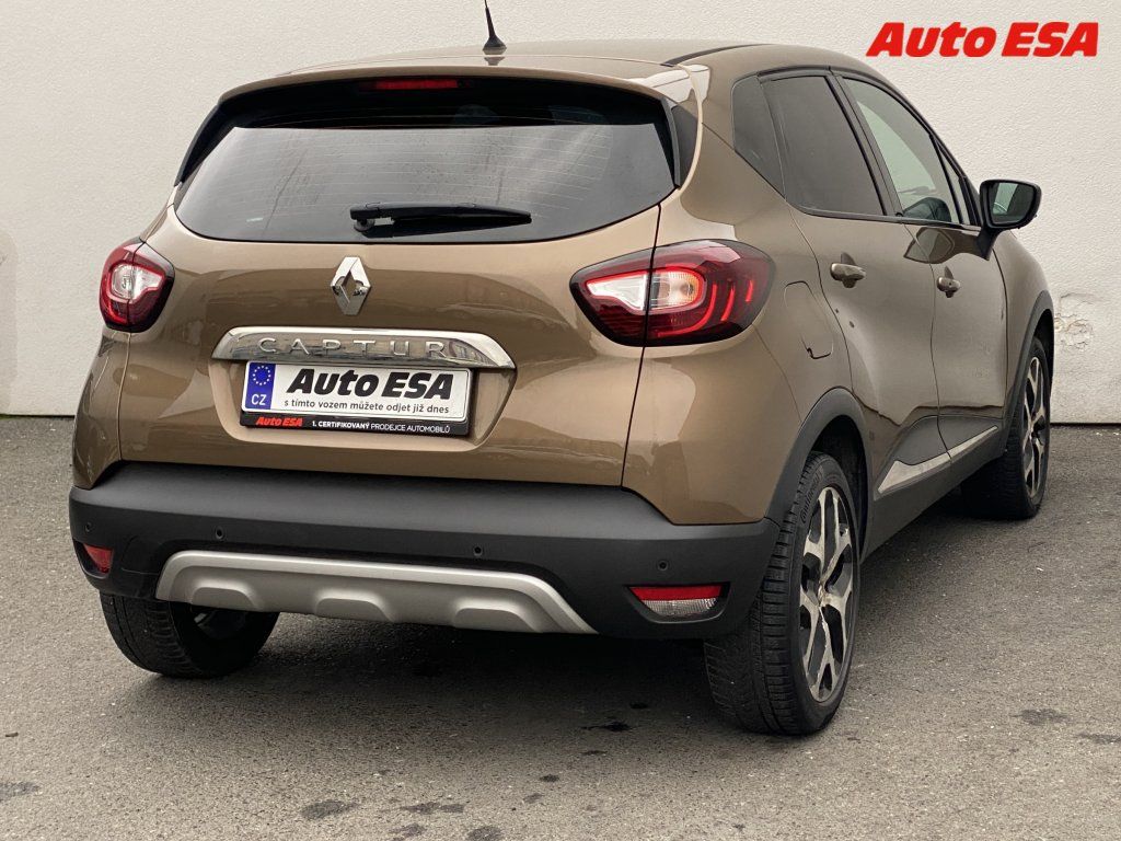 Renault Captur, 0.9 TCe,LED,AC,tempo - fotka 4