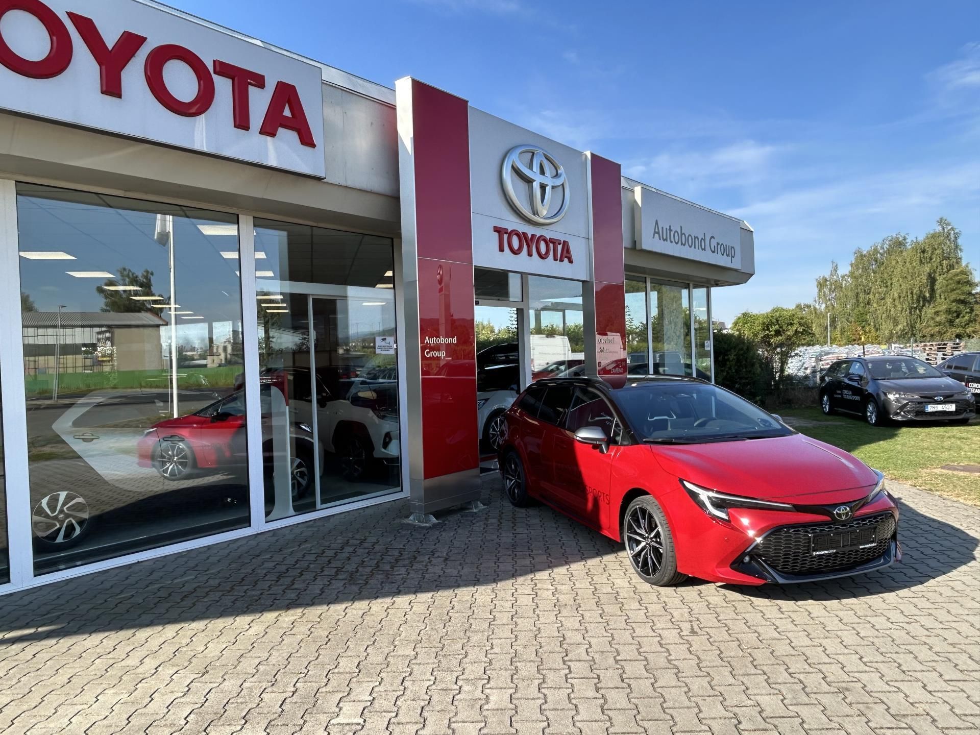 Toyota Corolla, 1.8 HEV GR SPORT JBL - fotka 3