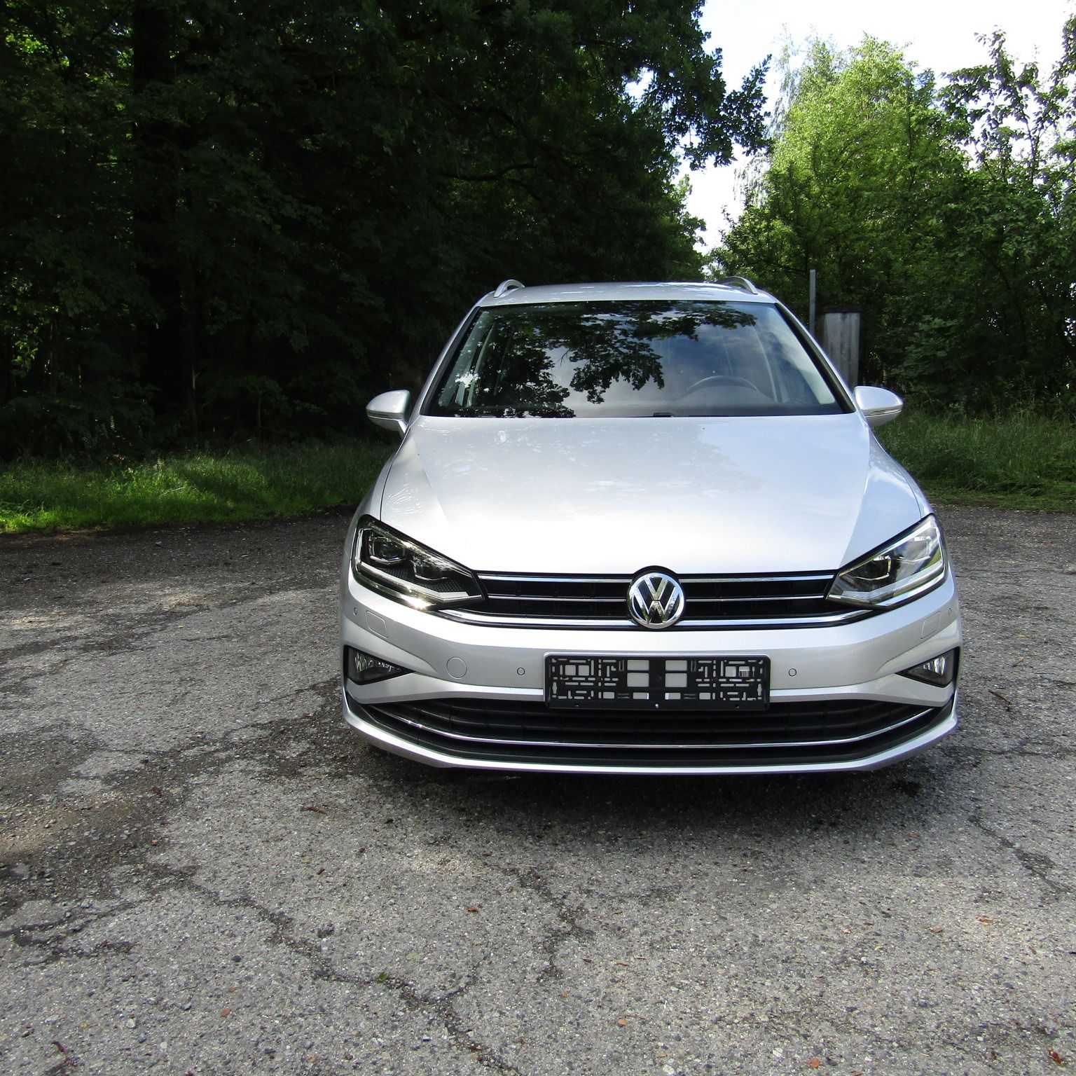 Volkswagen Golf Sportsvan, 1,5TSi 96kw, FULL LED, NAVI - fotka 2