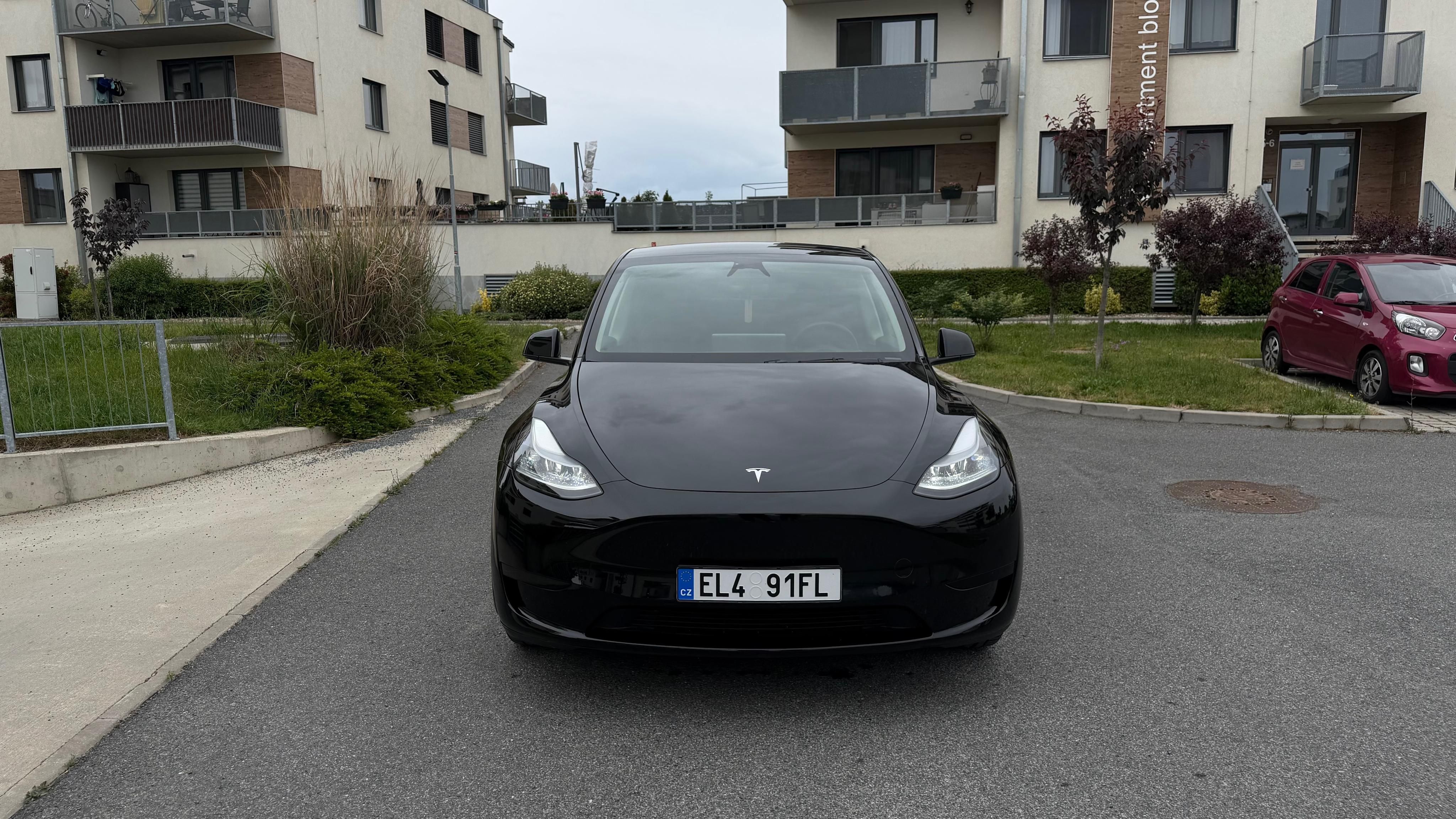 Tesla Model Y, RWD | LFP | 65.500 km | HW4 | - fotka 2