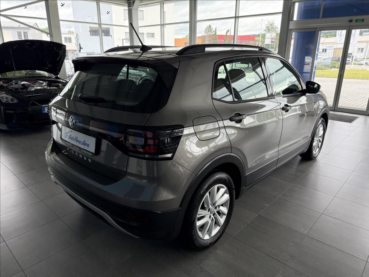 Volkswagen T-Cross, 1,0   TSI LIFE,1.MAJITEL,TAŽNÉ - fotka 6
