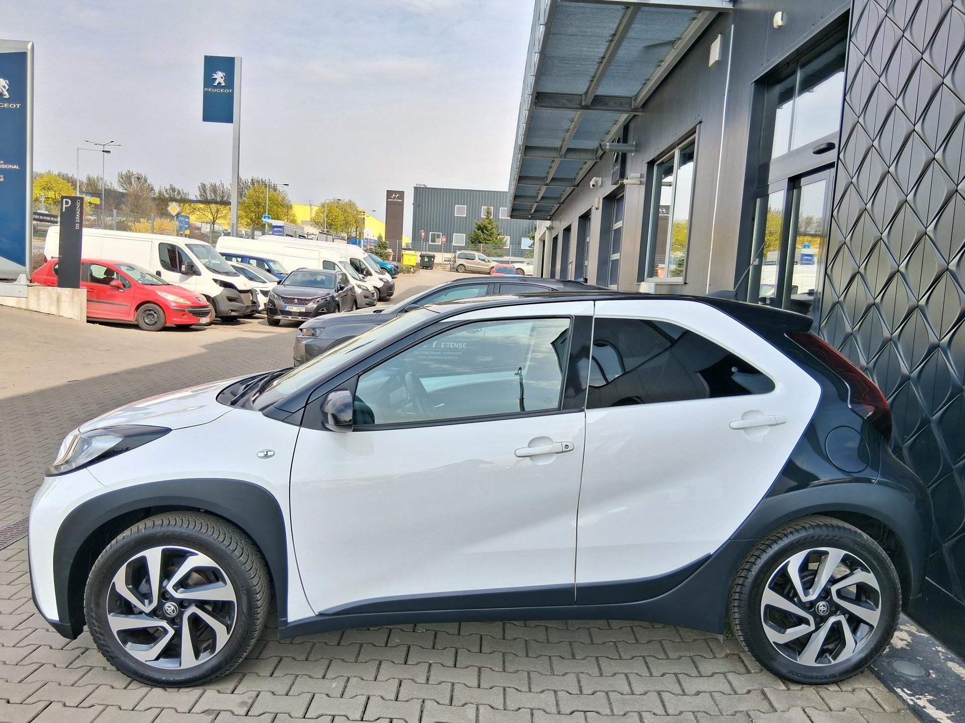 Toyota Aygo, X STYLE 1.0 VVT-i 53 kW - fotka 4