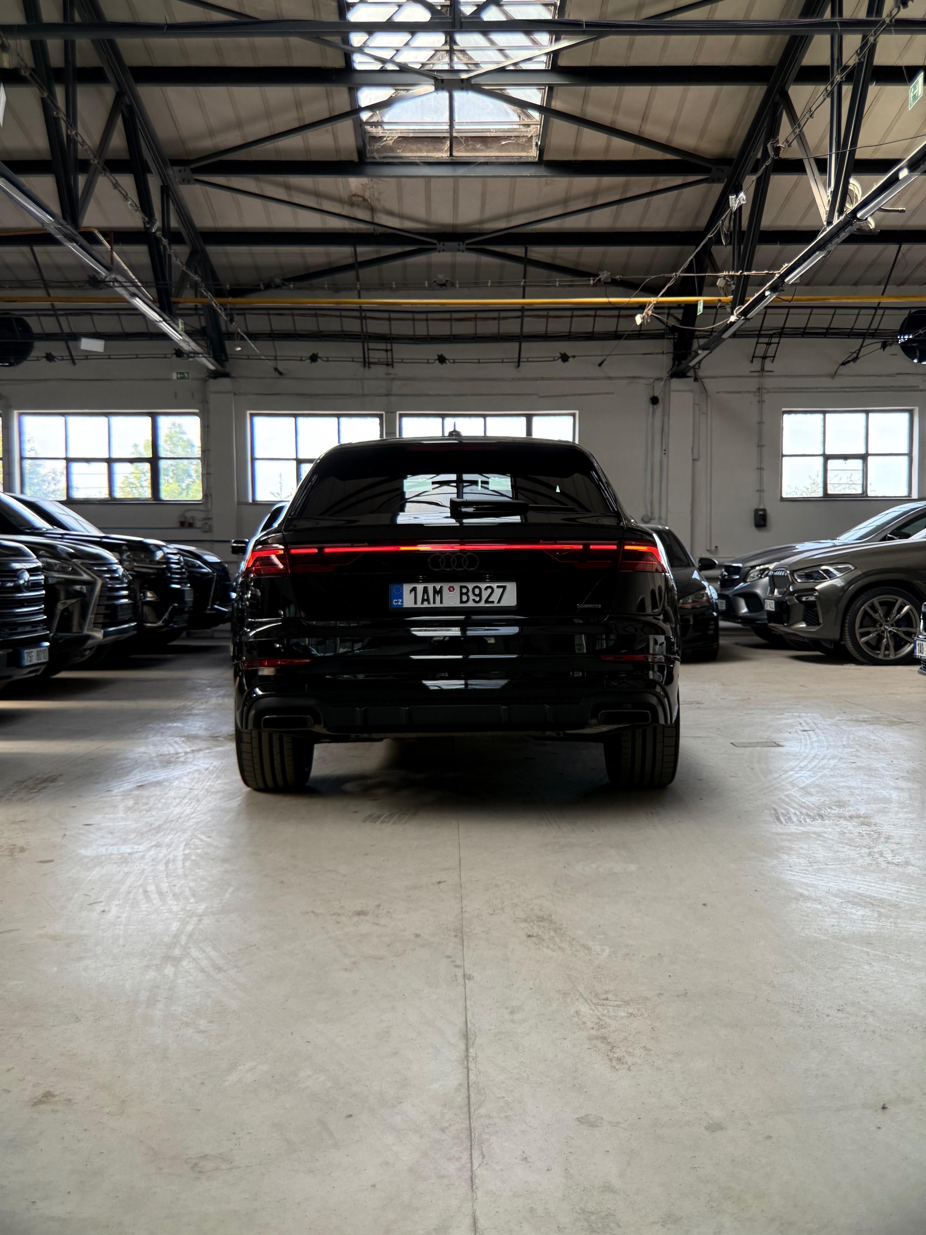 Audi Q8, Audi Q8 50TDI 210 kW - fotka 4