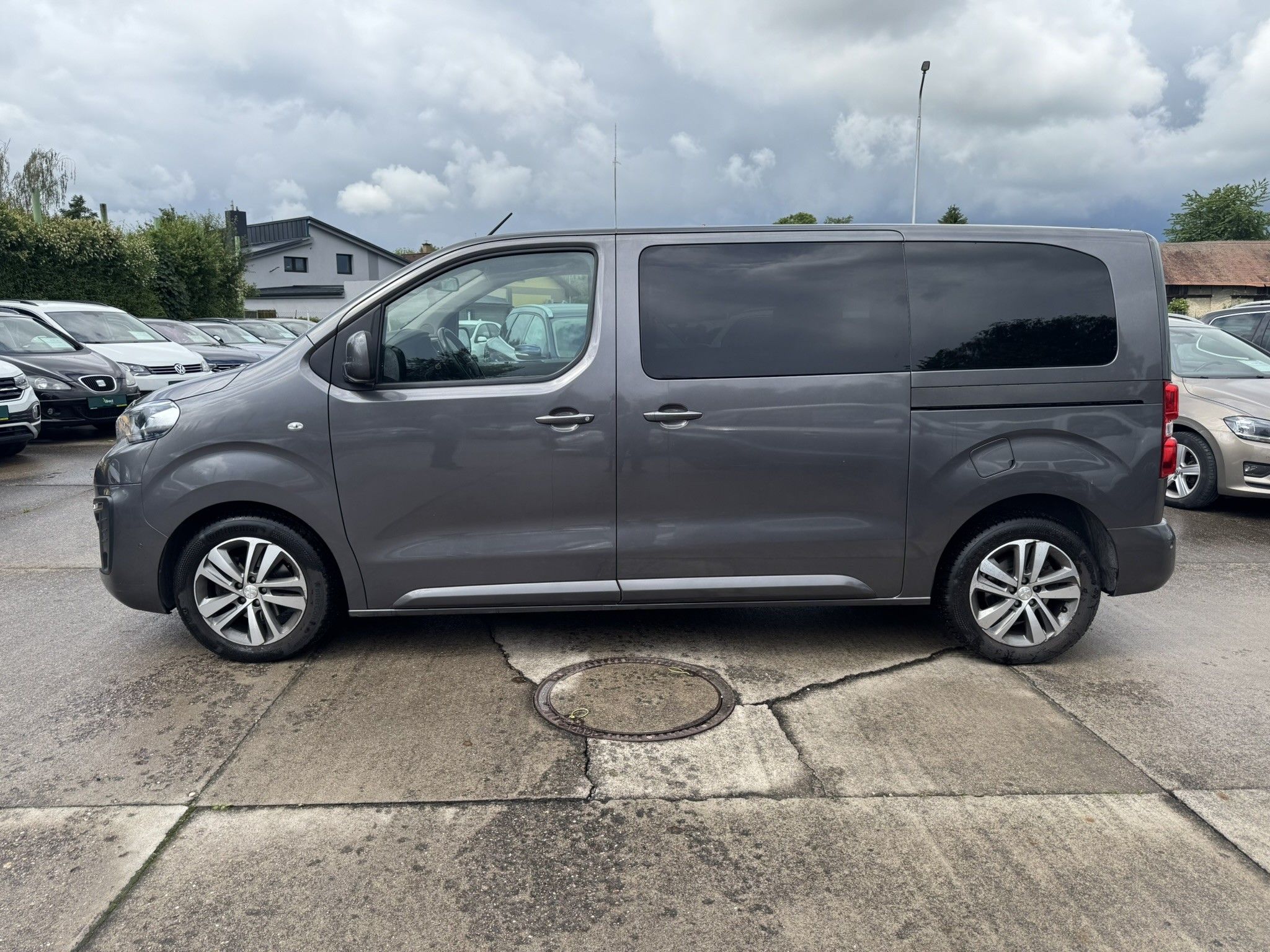 Peugeot Traveller, 2.0 HDi 130 kW - fotka 4