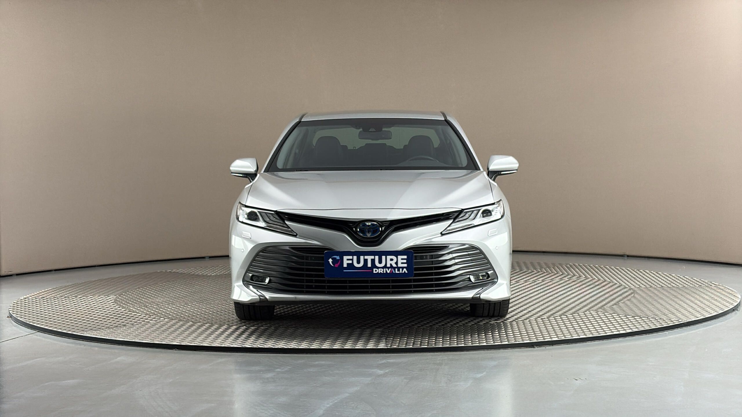 Toyota Camry, 2.5 Hybrid AUT Executive - fotka 3