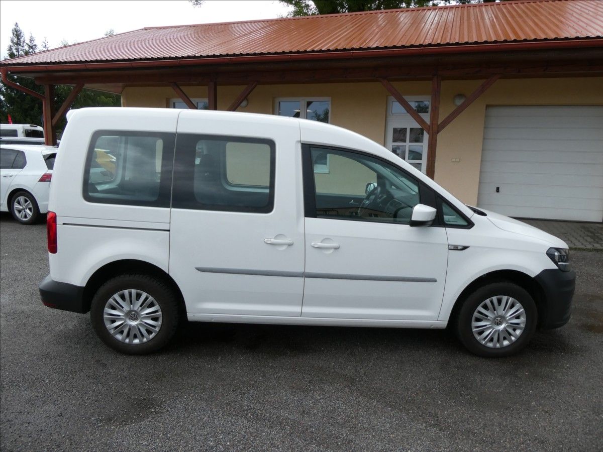 Volkswagen Caddy, 2,0 TDi 1.majitel,závěs,tempom - fotka 6
