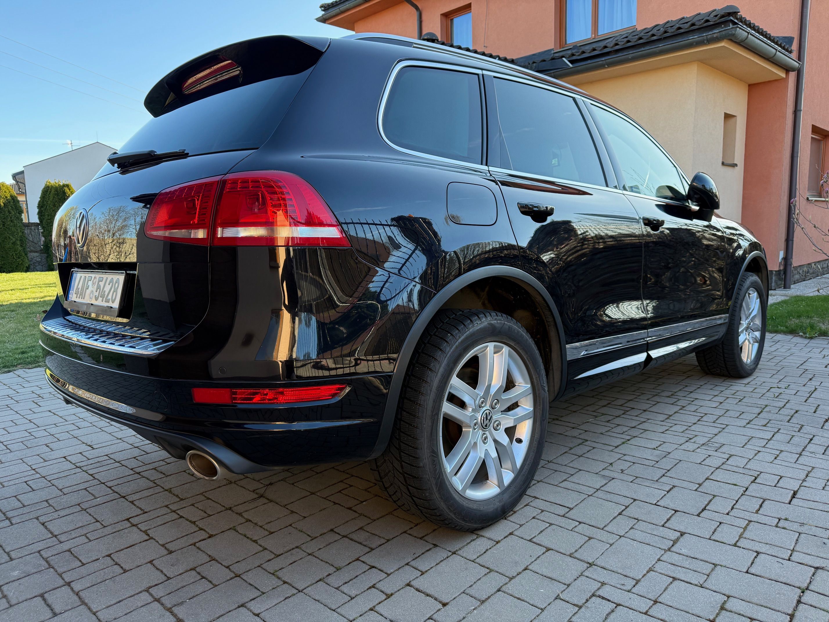 Volkswagen Touareg, R Line, Vzduch, Servisováno - fotka 2