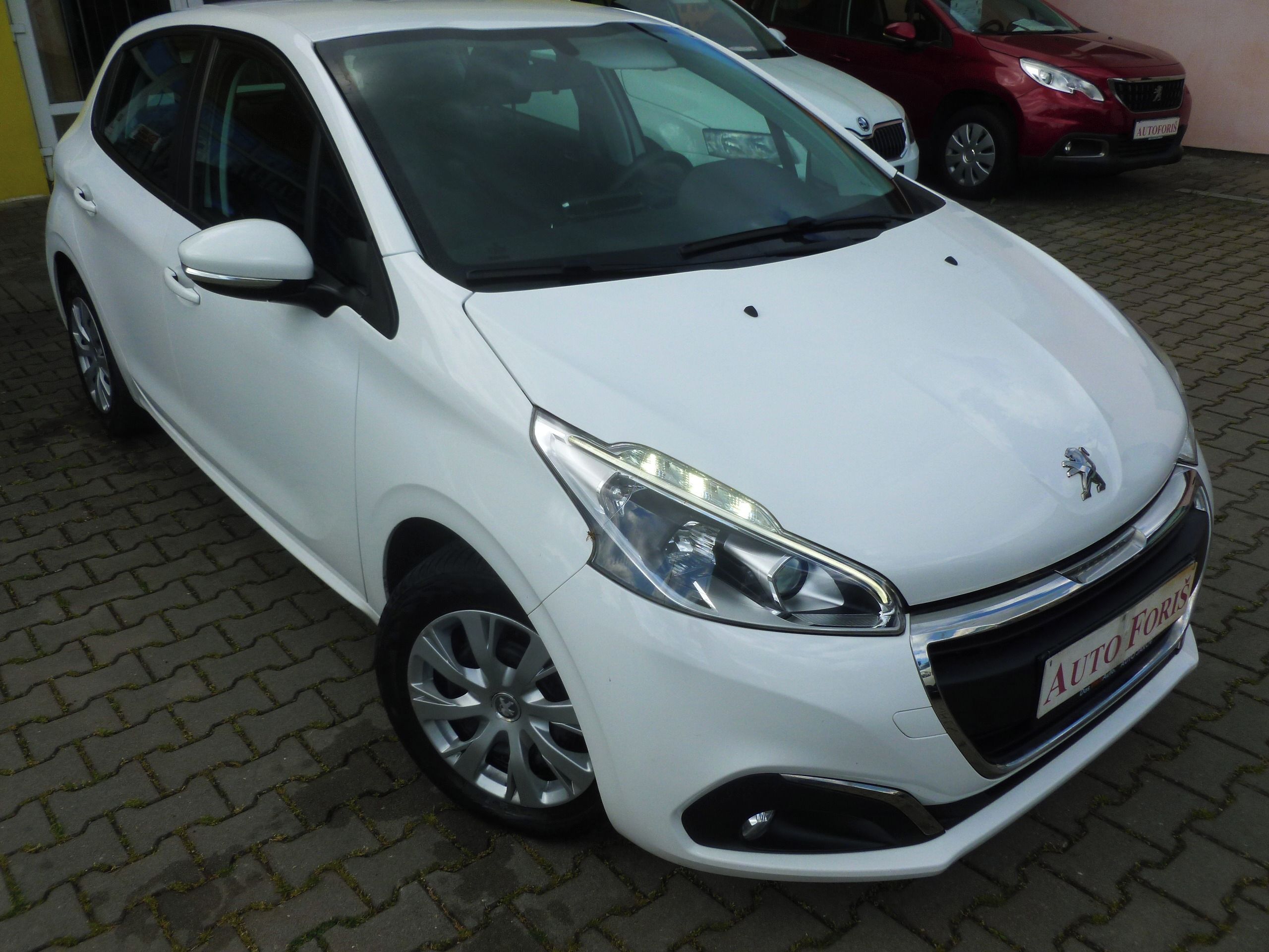 Peugeot 2008, 1.2 digi Klima - fotka 6