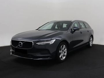 2.0 D4 140kW AUT. Momentum TZ