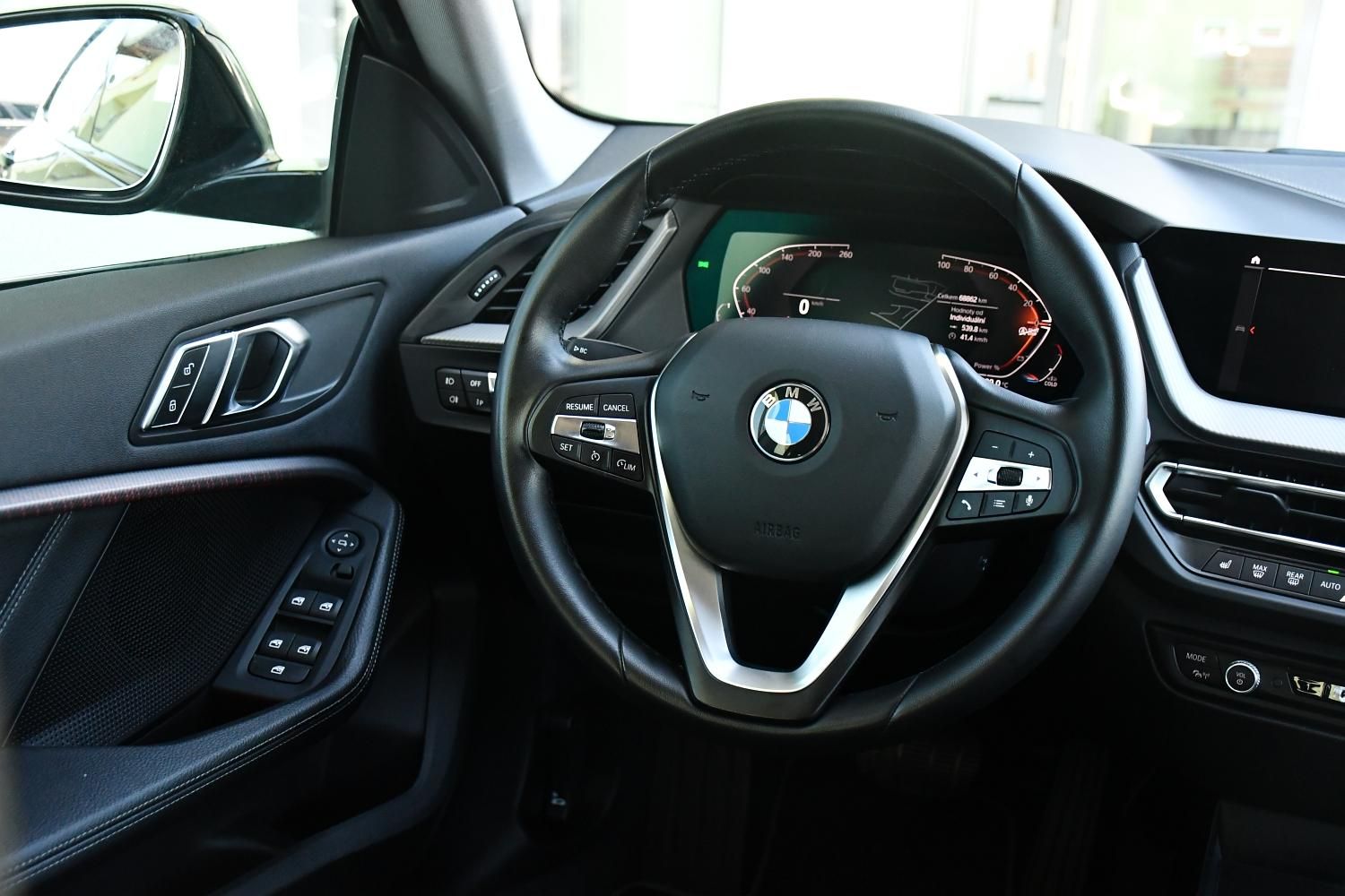 BMW Řada 2, 218d ČR 1M - fotka 6