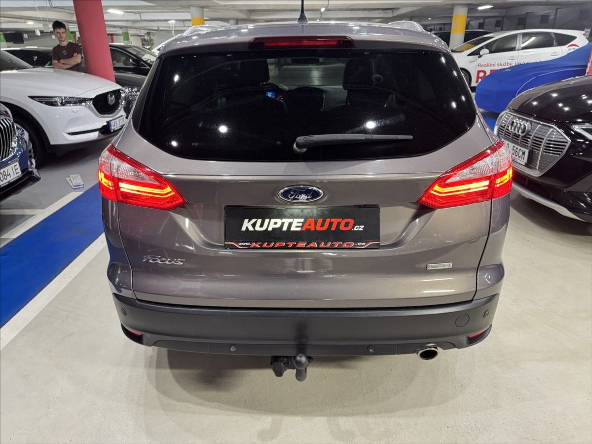 Ford Focus, 1,6 SCTi  Titanium - fotka 4