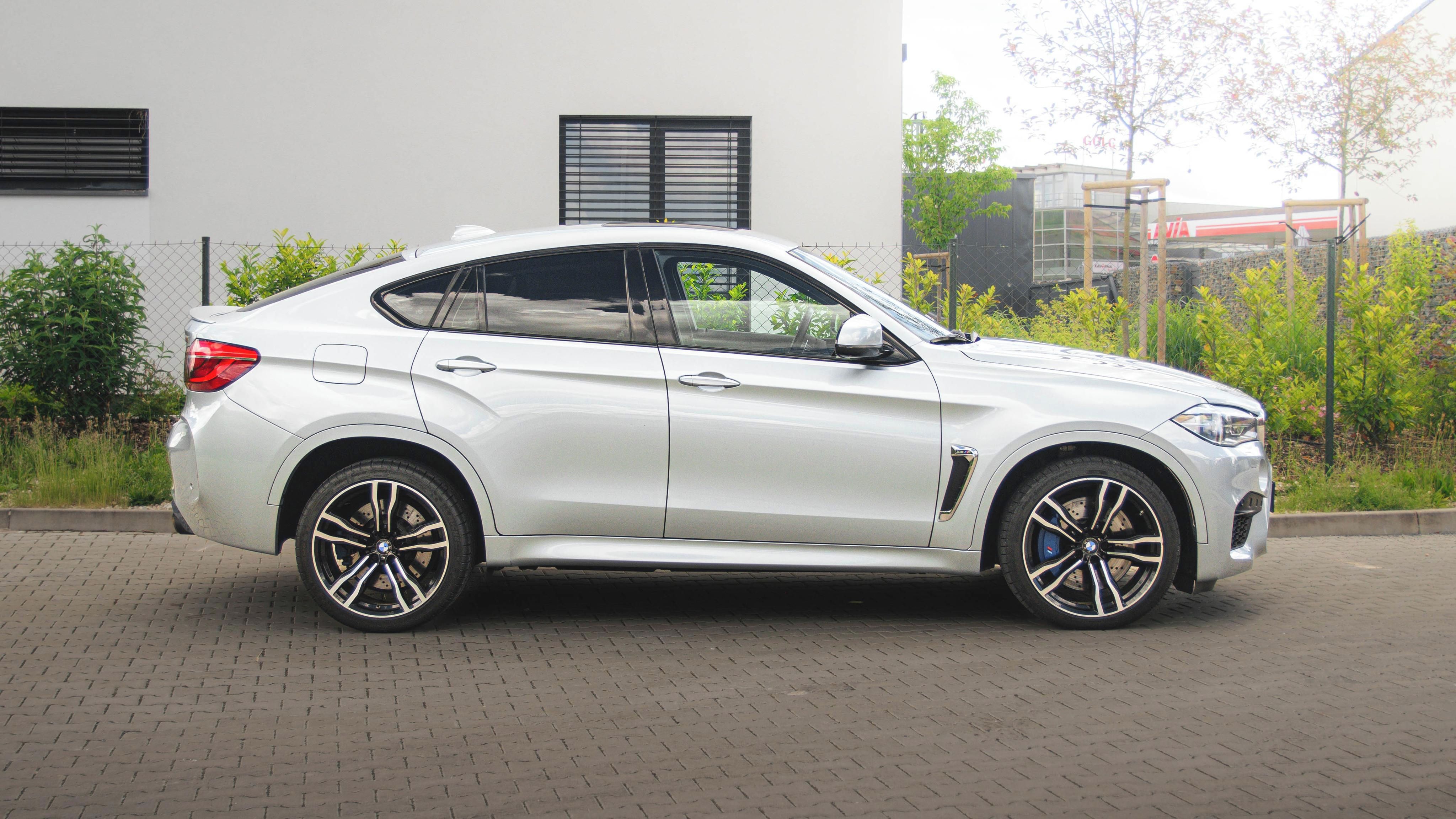 BMW X6, M 4,4/423kW xDrive ČR 360° - fotka 4