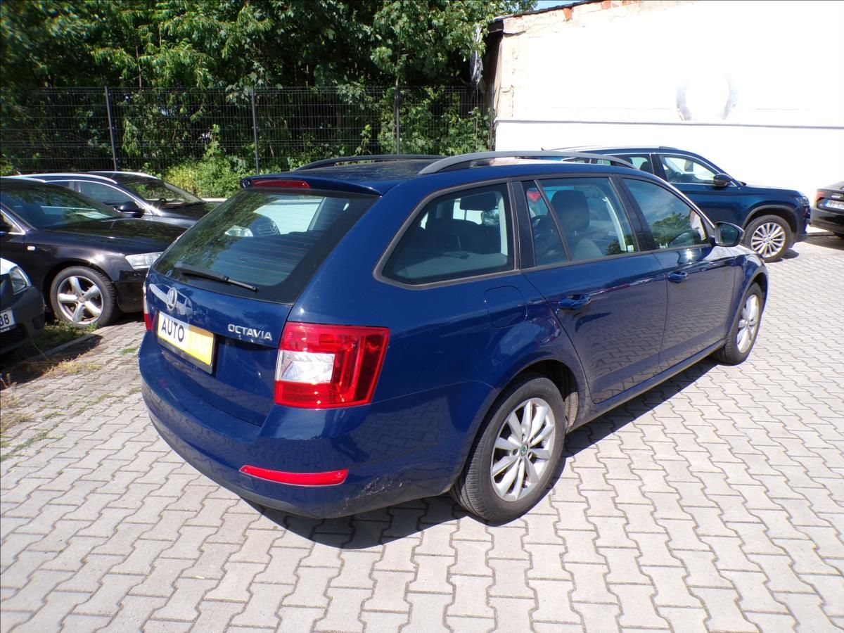 Škoda Octavia, 1,6 TDI - fotka 5