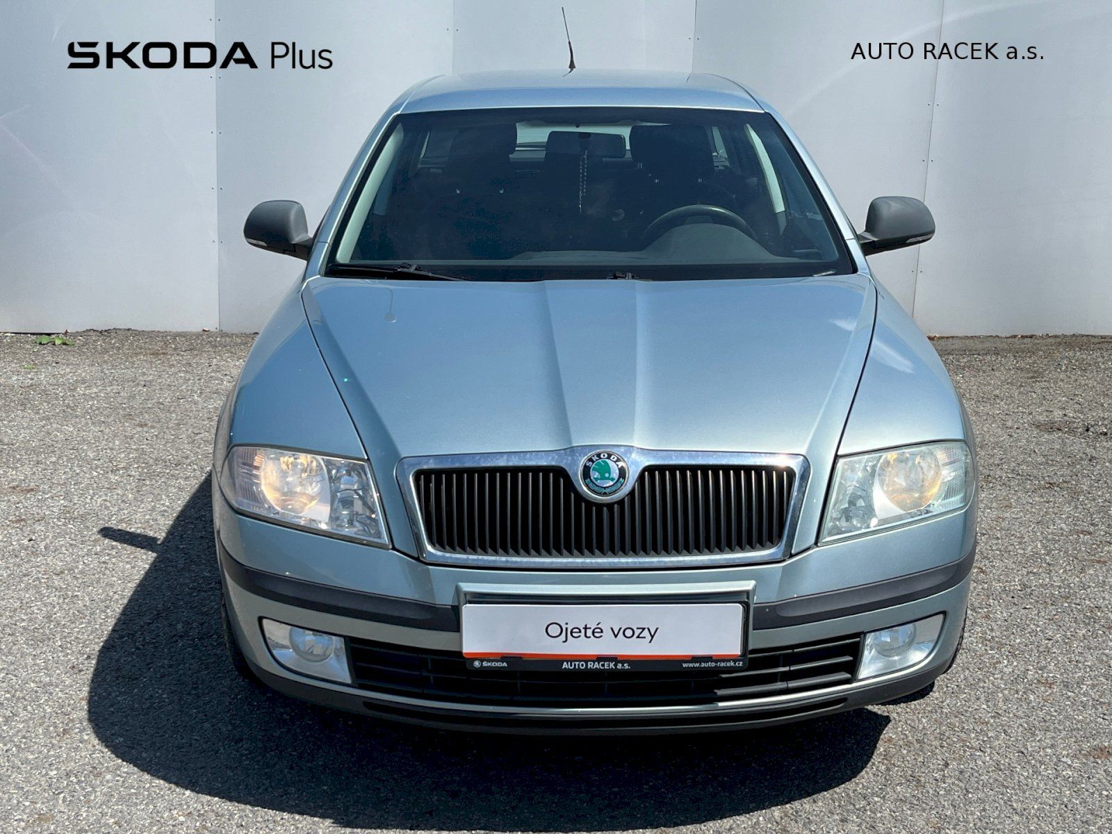 Škoda Octavia, 1.6 MPI Tour Trumf Combi - fotka 4