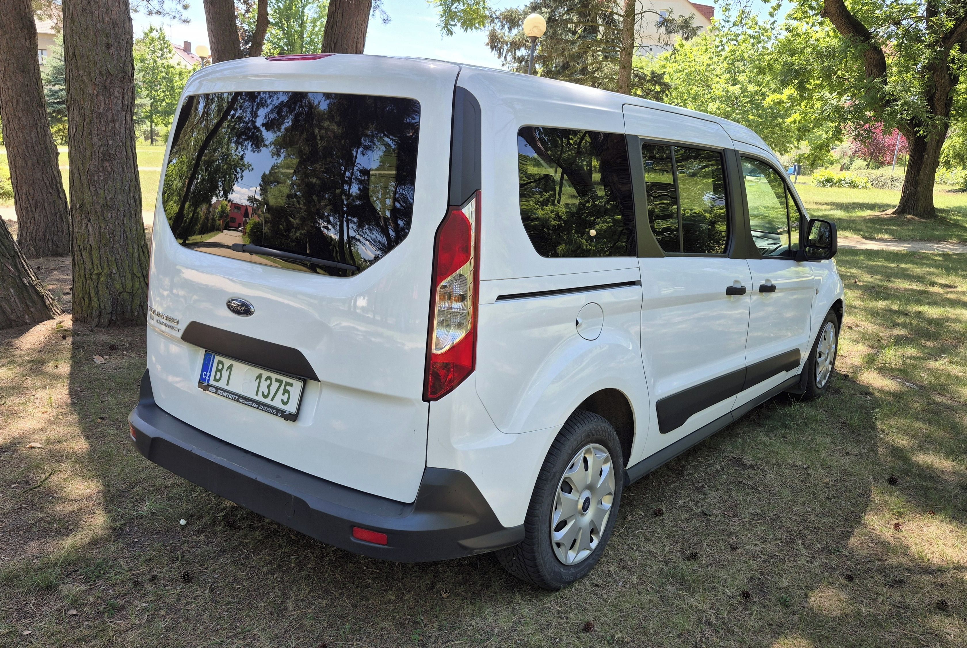 Ford Tourneo Connect, 1.5 TDCi 1. majitel - fotka 3