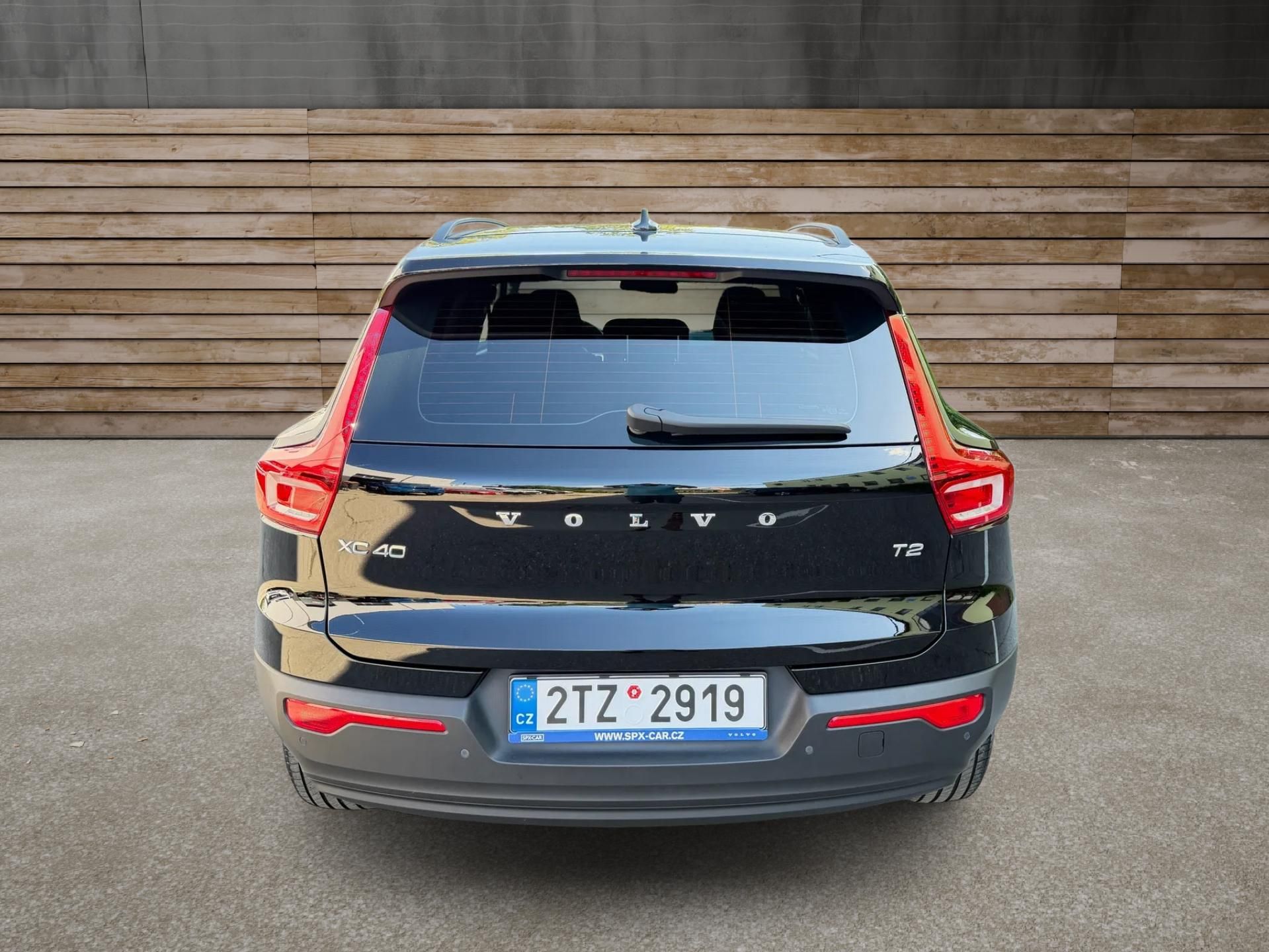 Volvo XC40, +T2+KOUPENO V ČR+1.majitel+DPH - fotka 4